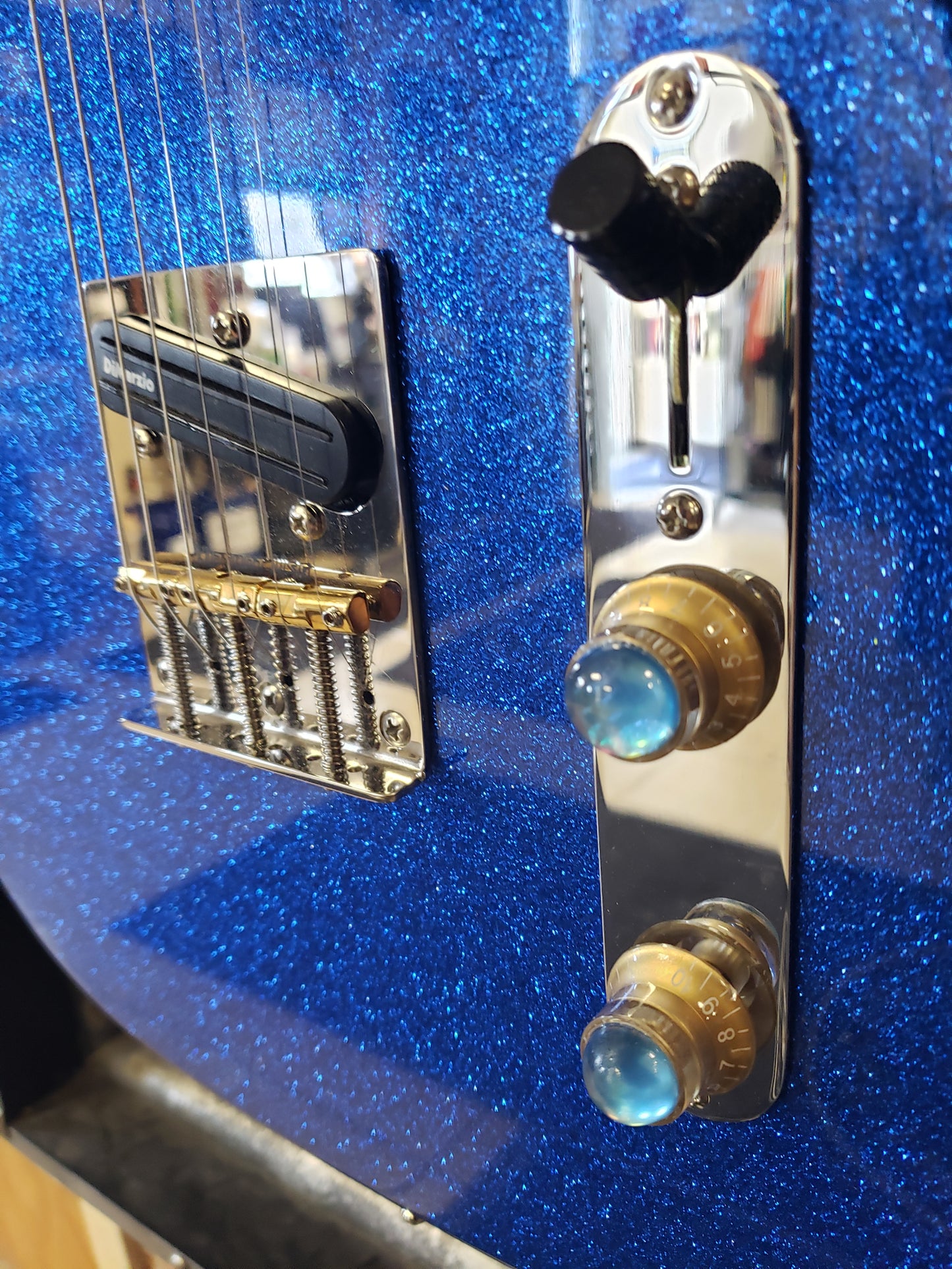 Moxy Blue Sparkle Tele