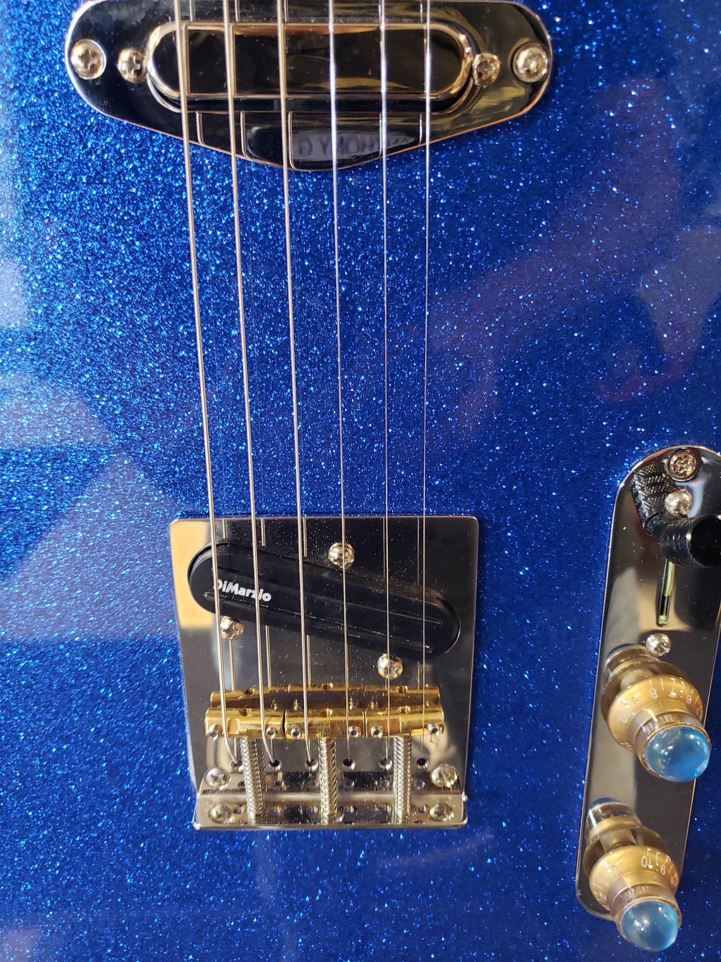Moxy Blue Sparkle Tele