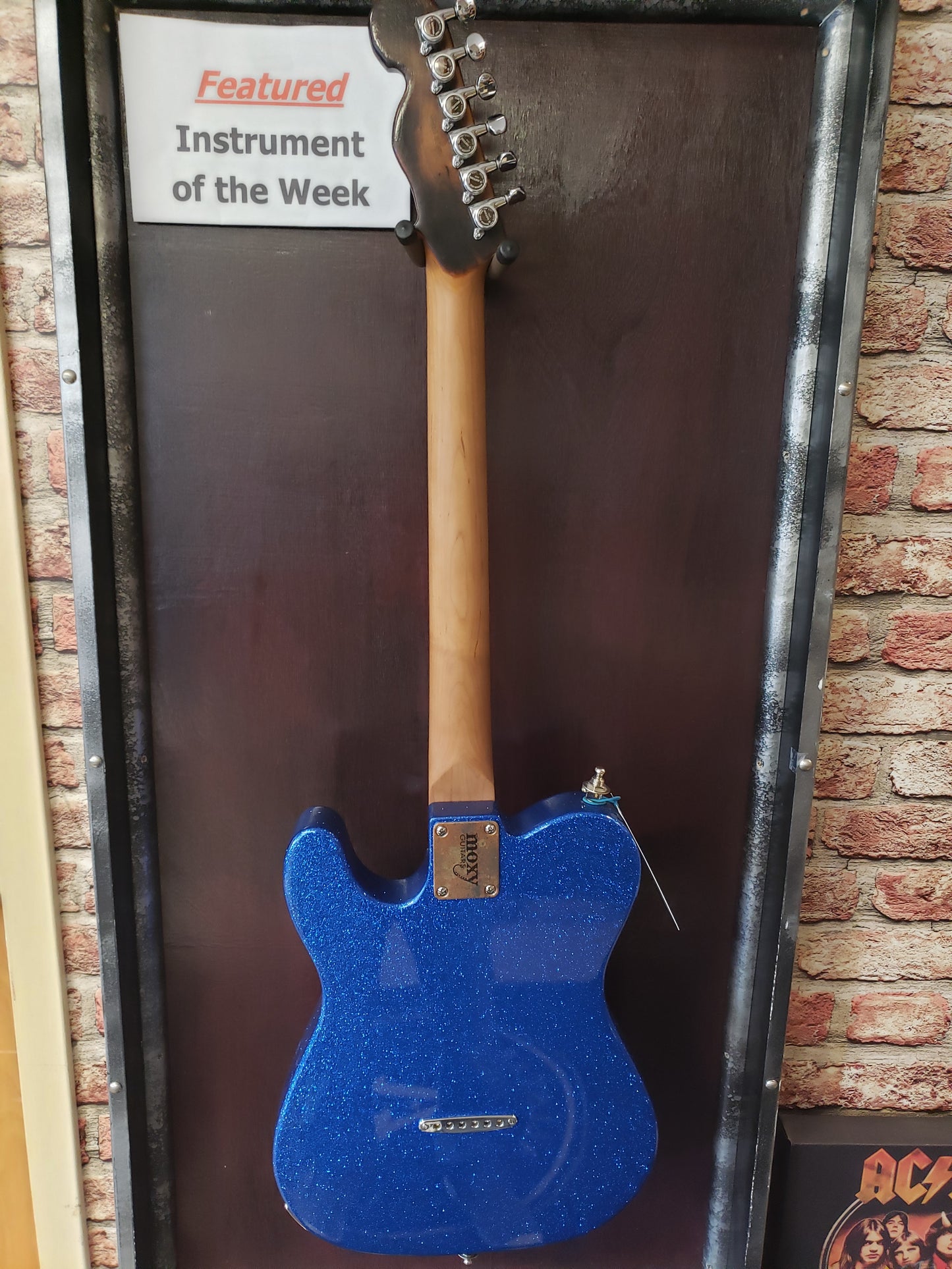 Moxy Blue Sparkle Tele