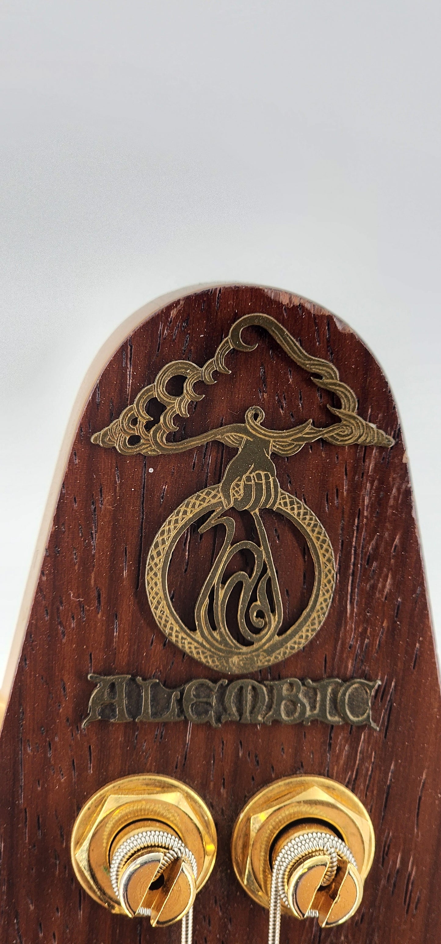 Alembic - Epic Bass Guitar - 1996 - Walnut