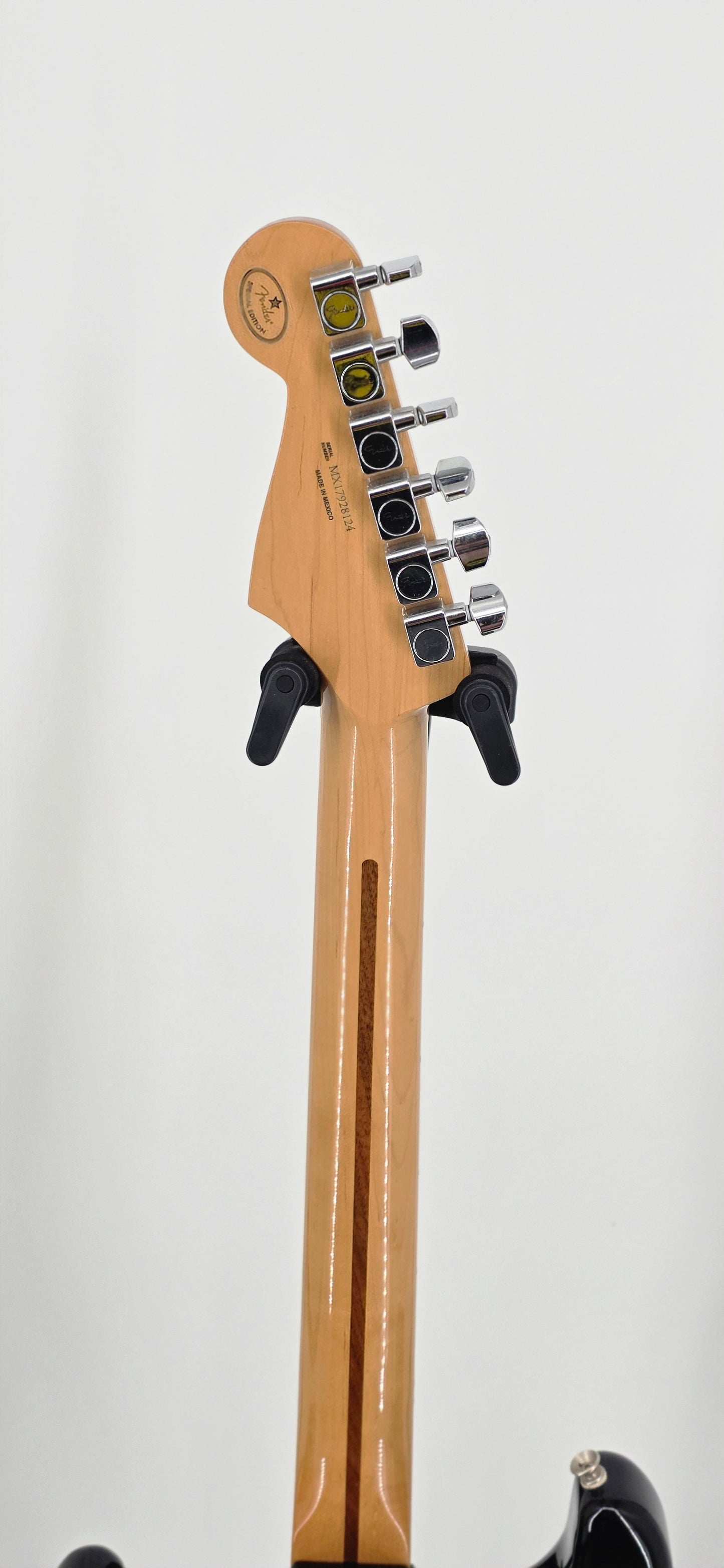 Fender - Standard Special Edition - MIM - 2017 - Black