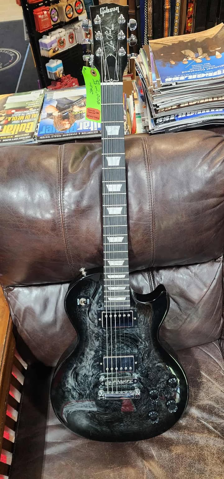 Gibson Les Paul Studio Swirl series 2011 (Black Silver)
