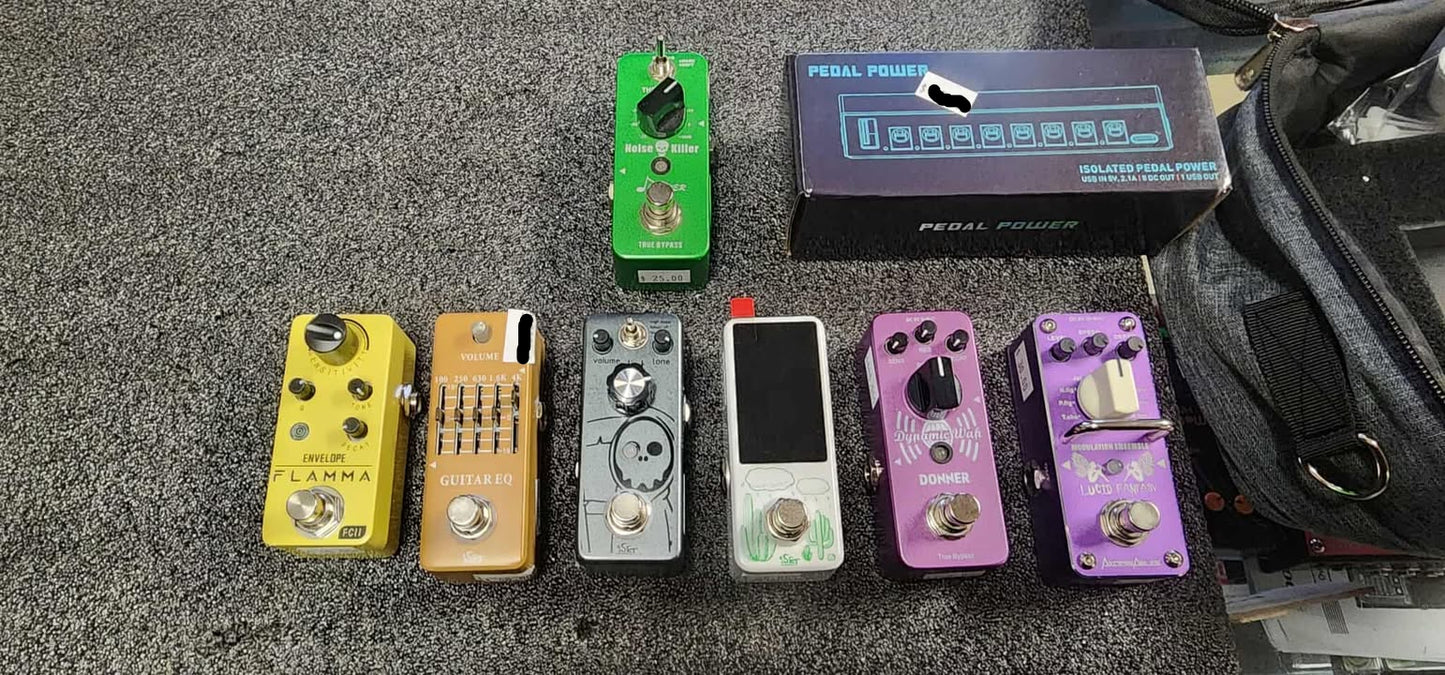 Combo Donner pedals board/power supply and pedals