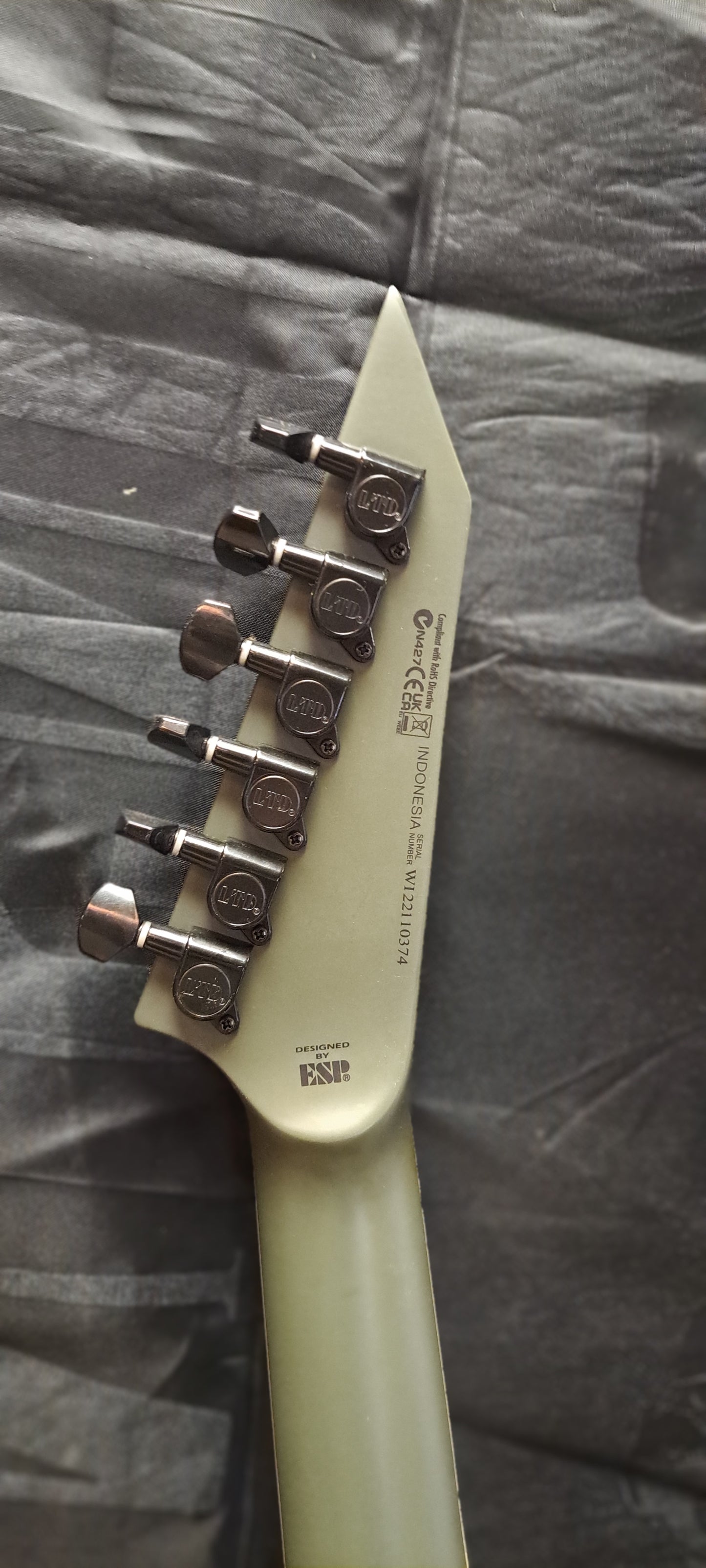 ESP LTD Arrow-200 2022 - Present - Military Green Satin