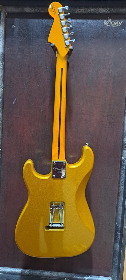 Gold Fender Sparkle Stratocaster