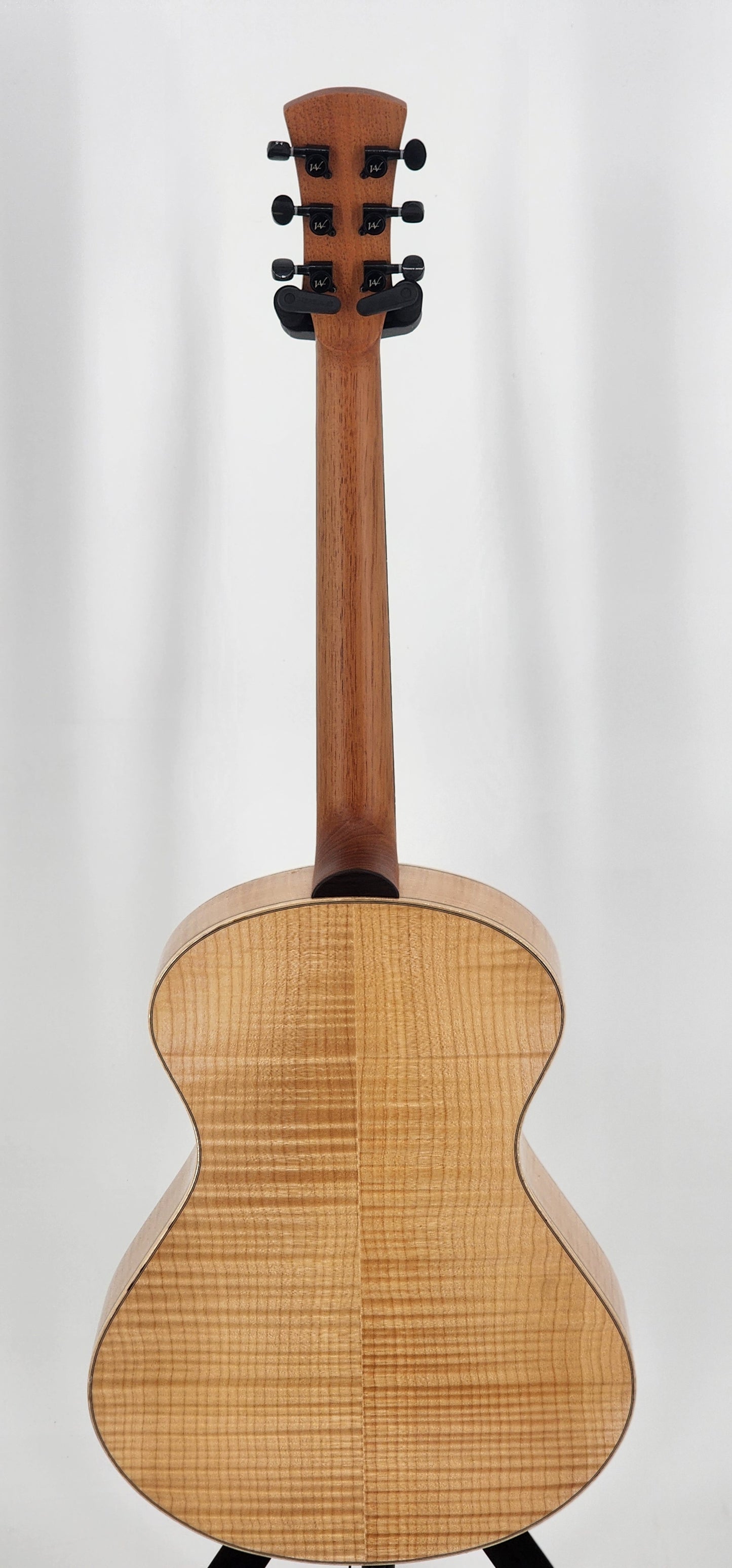 Andrew White Guitars - Cybele -Curly Maple - Standard Body