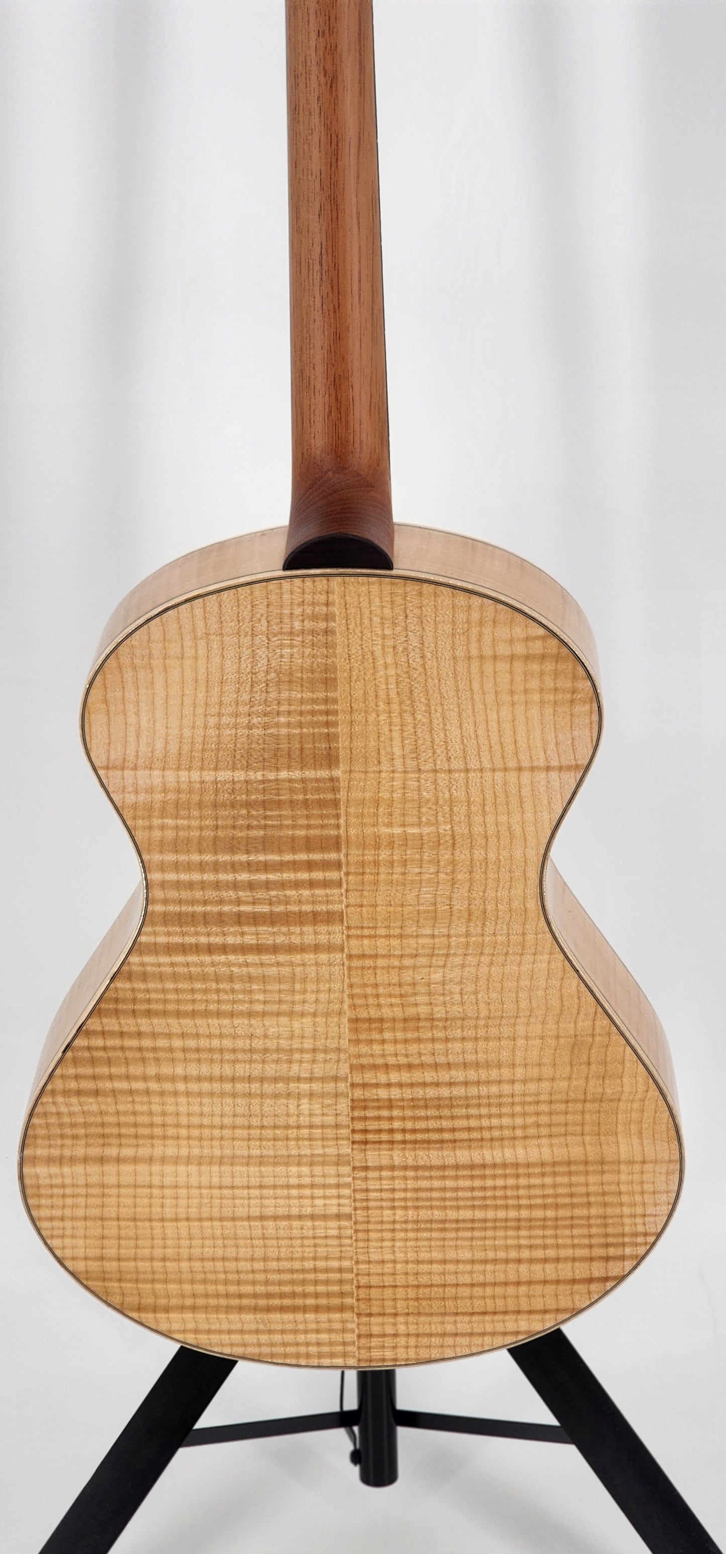 Andrew White Guitars - Cybele -Curly Maple - Standard Body