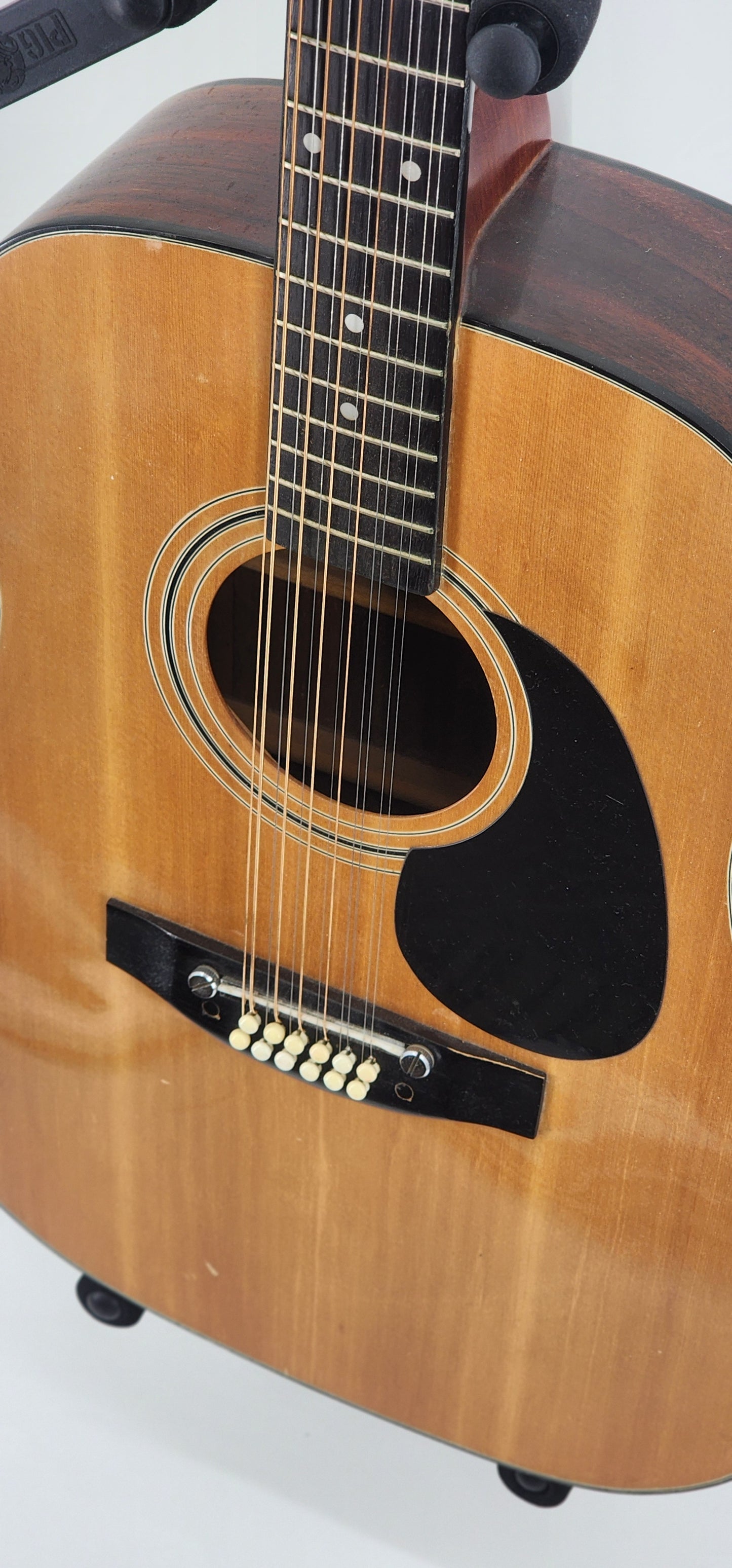 Hondo 2 - 12 String - Natural