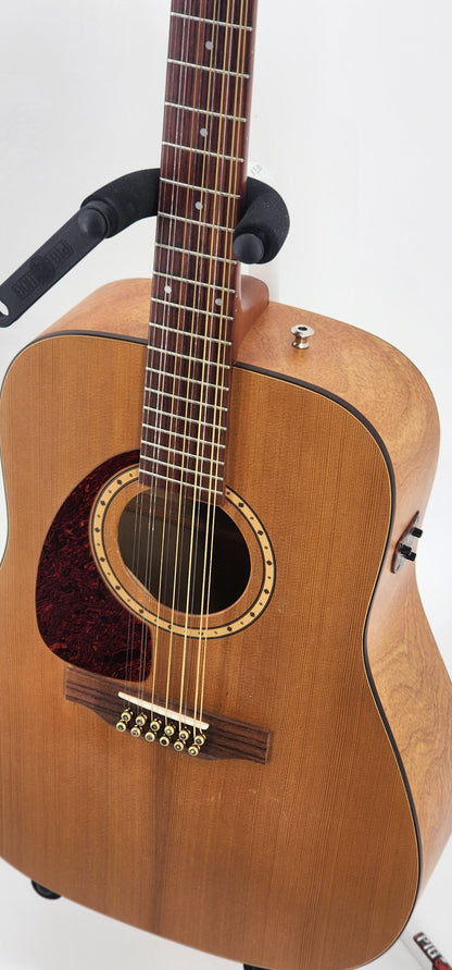 Simon & Patrick Luthier - 12 String lefty - Cedar Wood