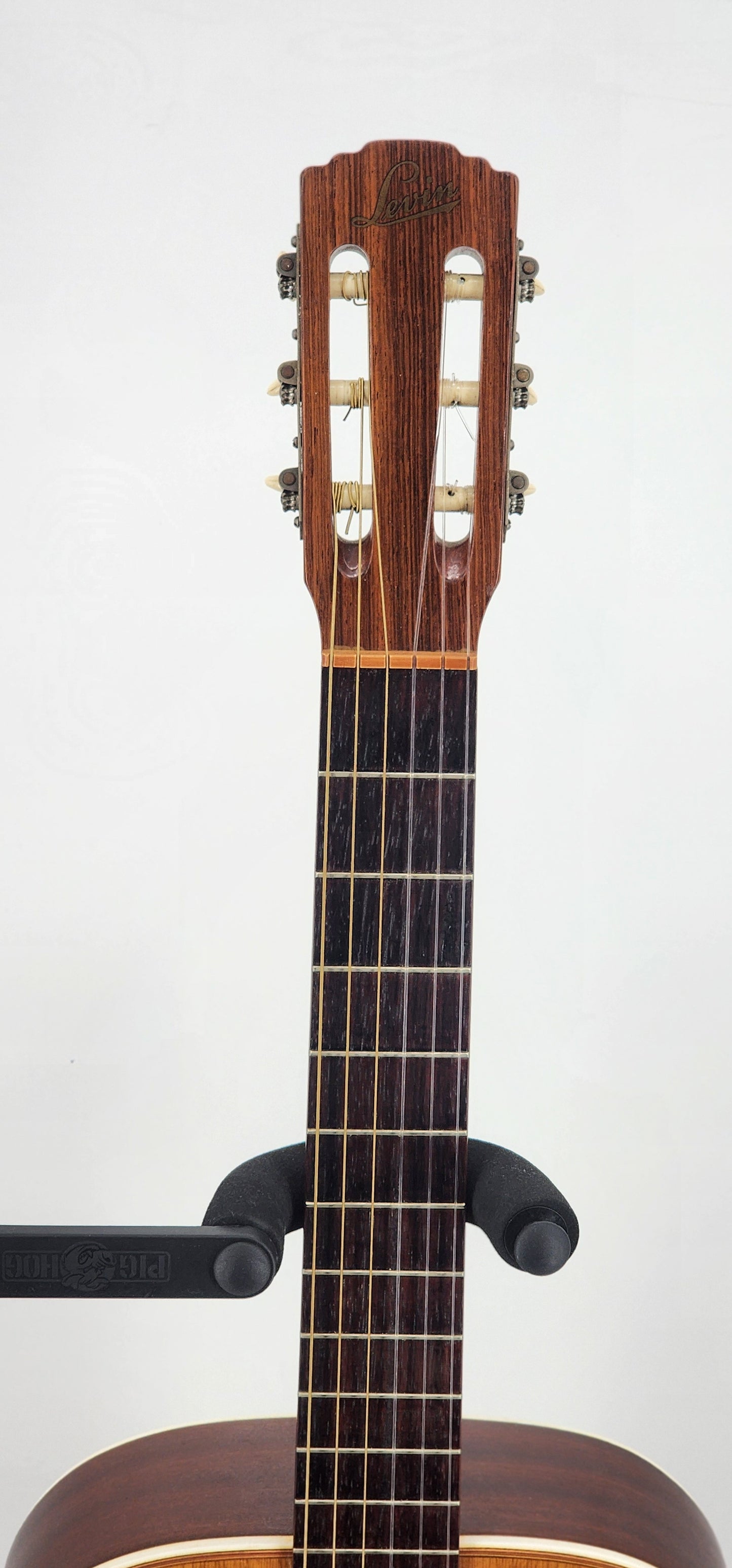 Levin - Made in Sweden - 1942 - classical Acoustic