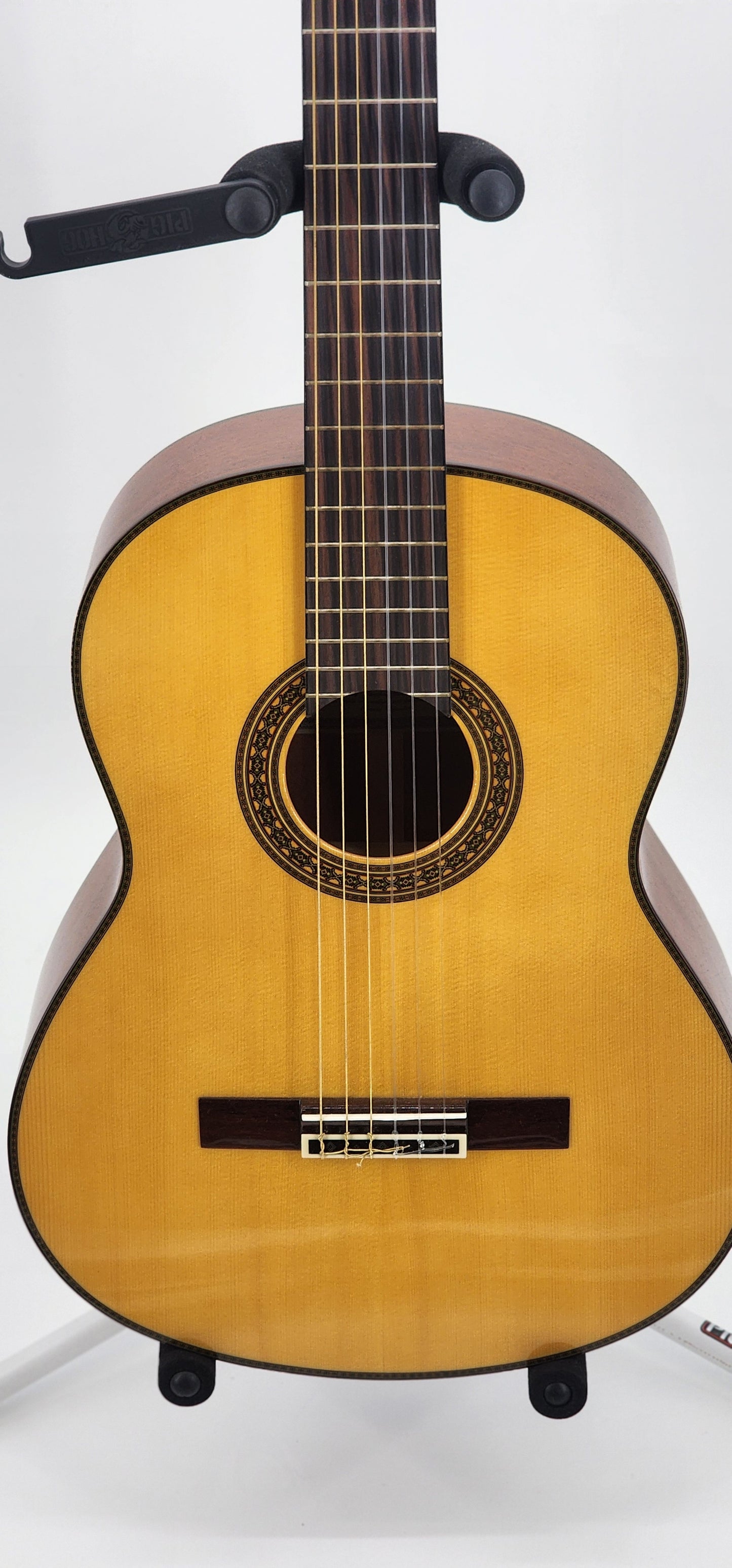 Yamaha - Classical Acoustic - CG201S