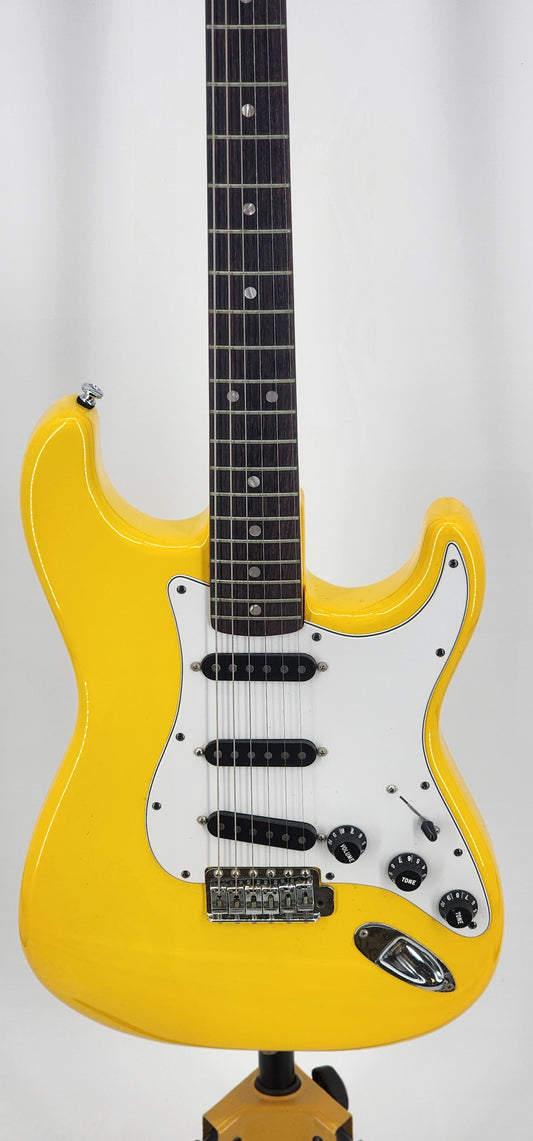 Fenders Stratocaster - 1981 - Monaco Yellow - International Color Series