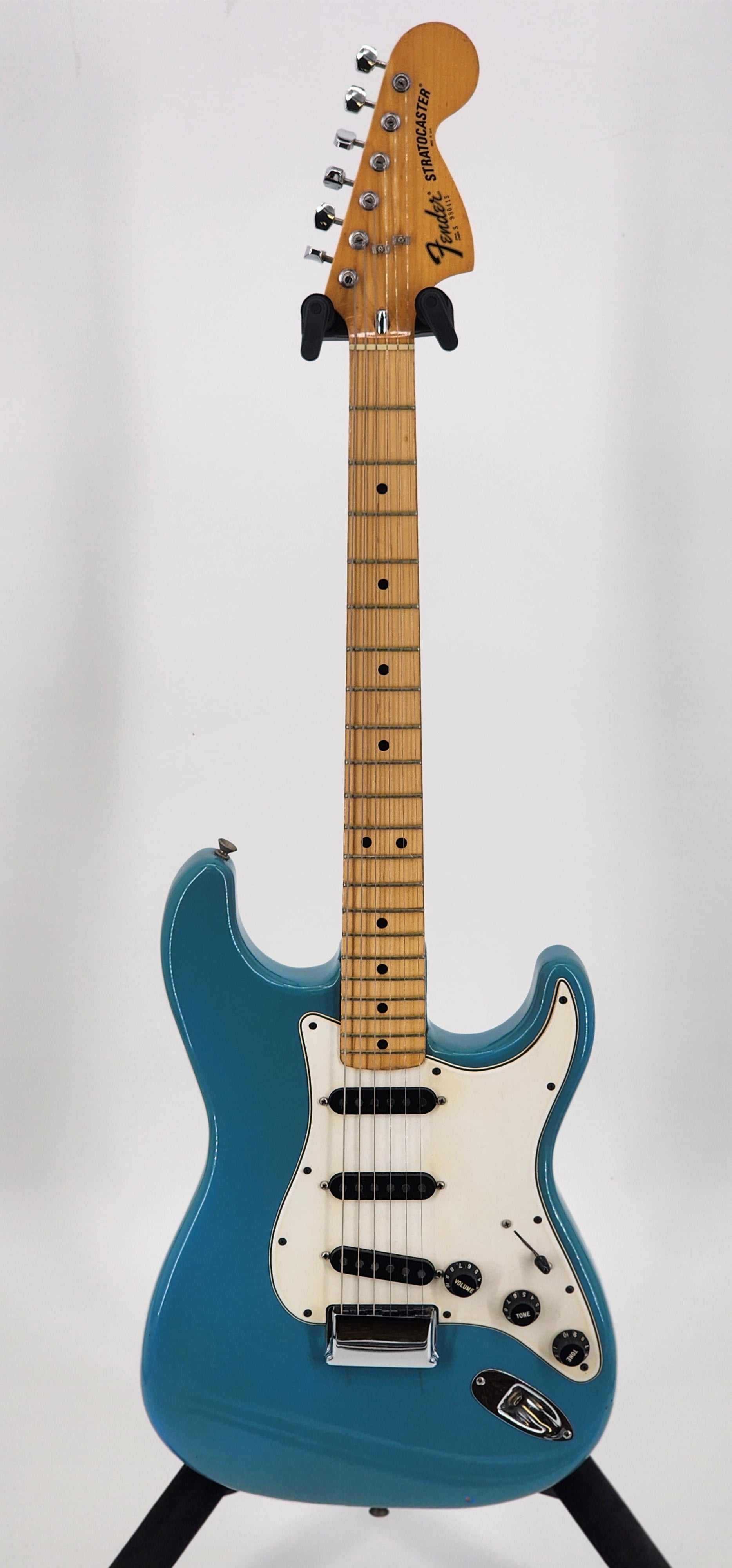 Fenders Stratocaster - 1981 - Maui Blue - International Color