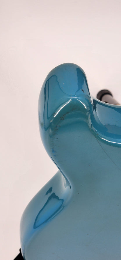 Fenders Stratocaster - 1981 - Maui Blue  - International Color Series