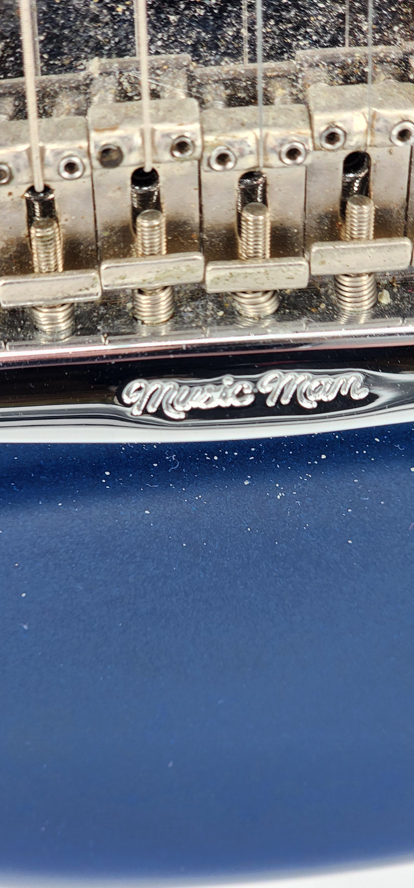 Ernie Ball - Music Man - Luke - 2000 - blue