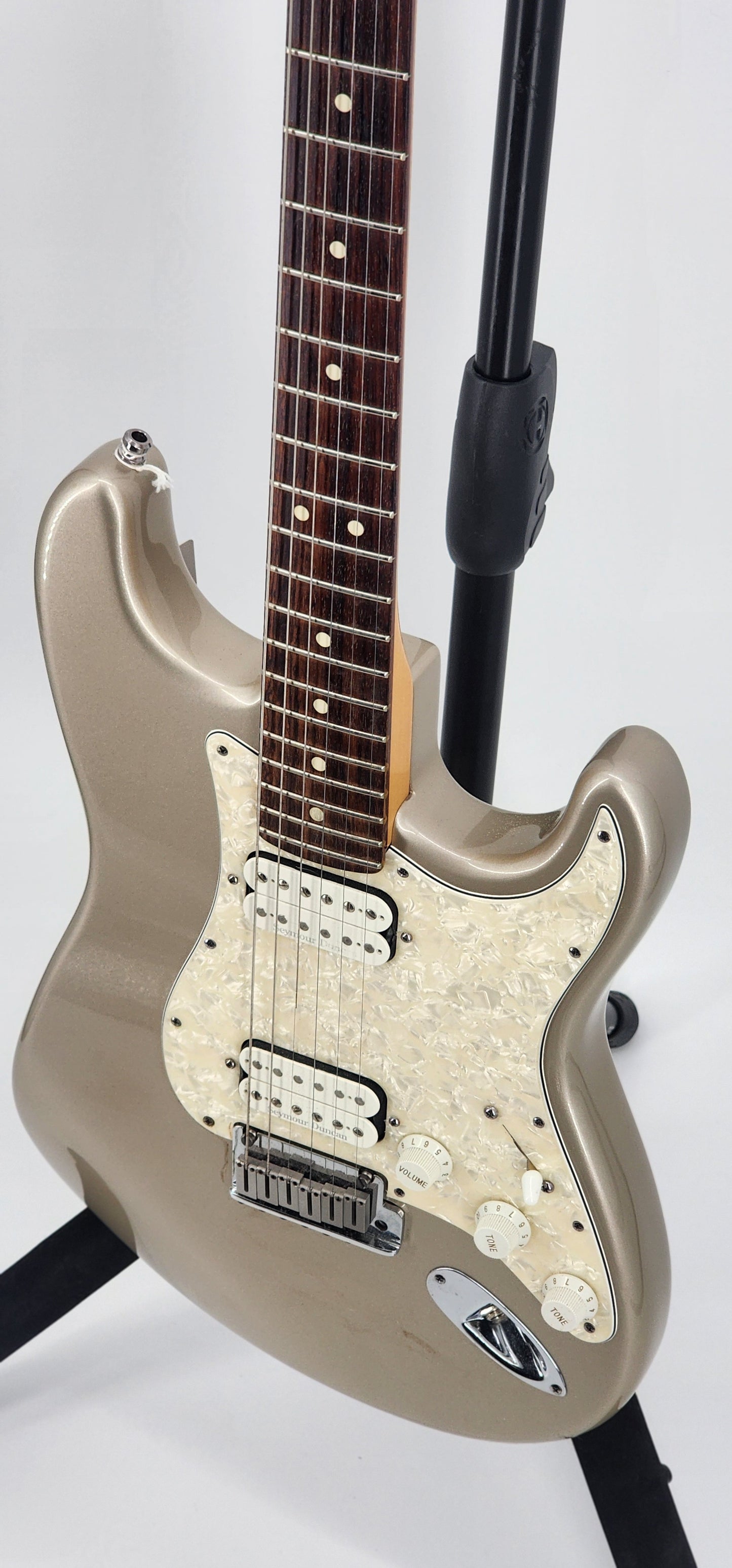 Fender - American Stratocaster - Big Apple - 1998 - Gold Mist