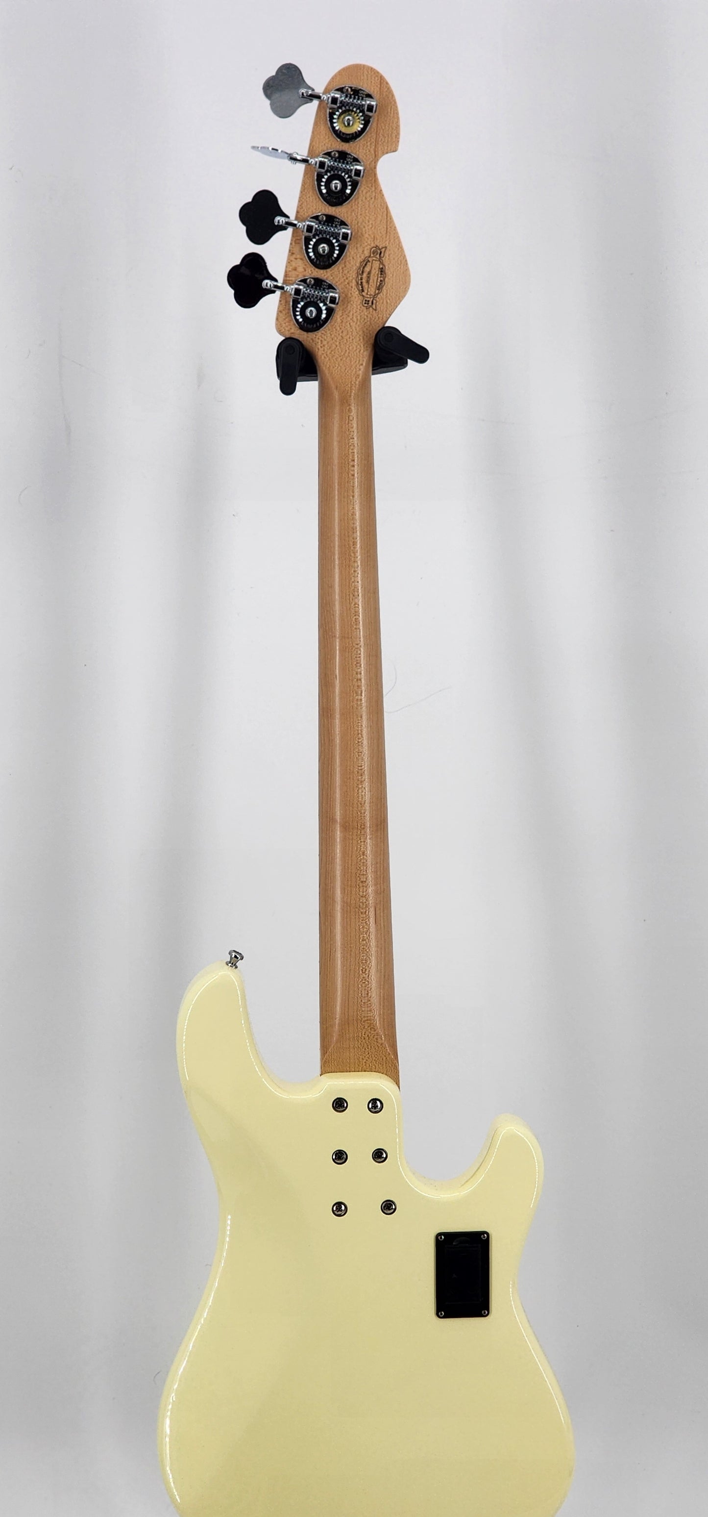 Sandberg - V52 - lefty Bass Guitar - 2022 - Cream Gloss