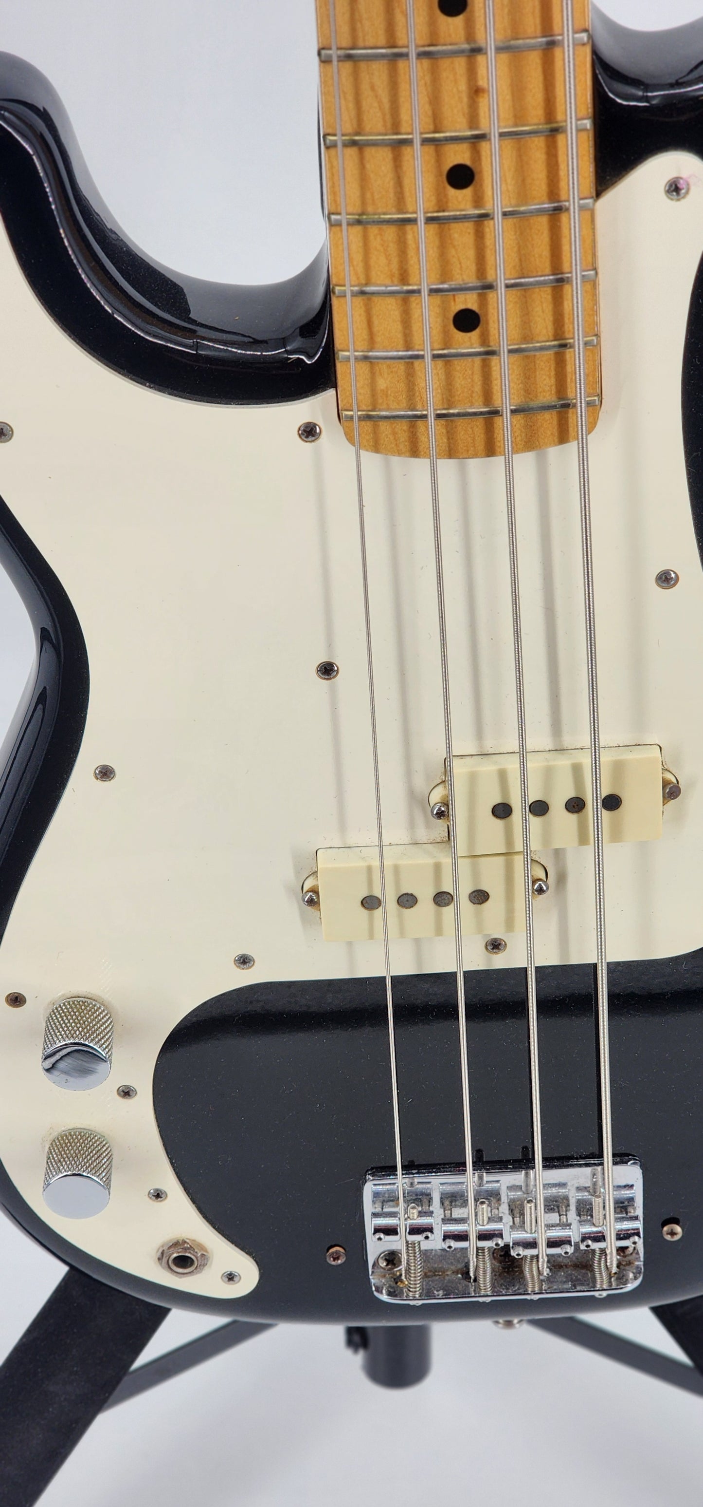 Fender - Precision Bass USA - Lefty -1983 - Black