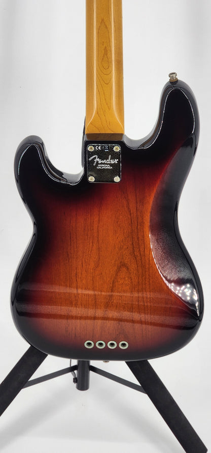 Fender - American Standard Precision - 2016 - Sunburst