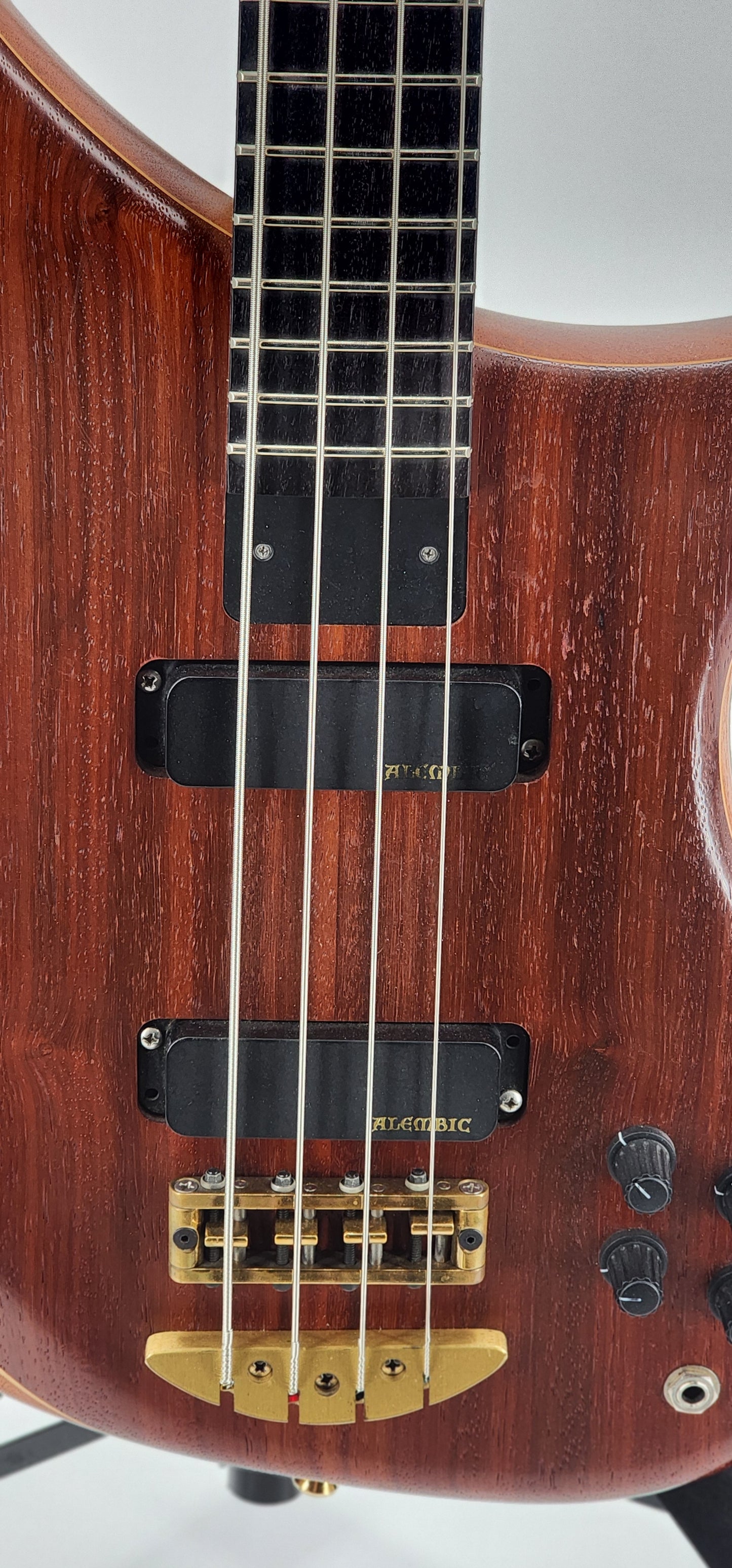 Alembic - Epic Bass Guitar - 1996 - Walnut