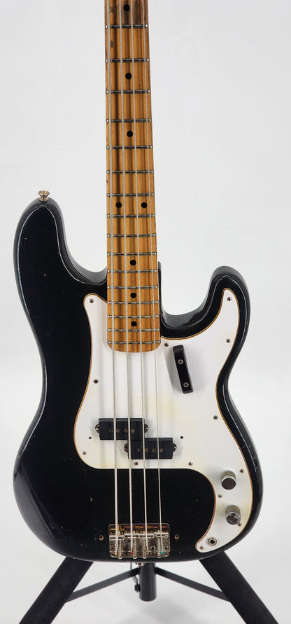 Fender - Precision Bass - 1971 - Black