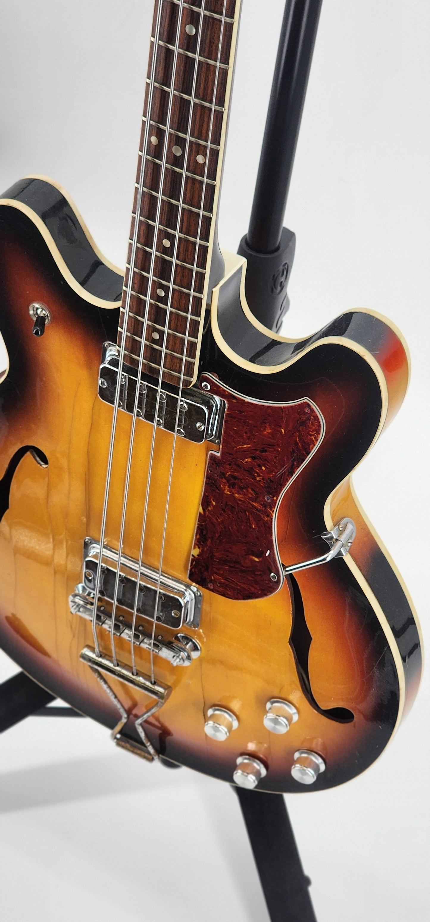 Baldwin - 704 - Bass Circa - 1969 - Sunburst