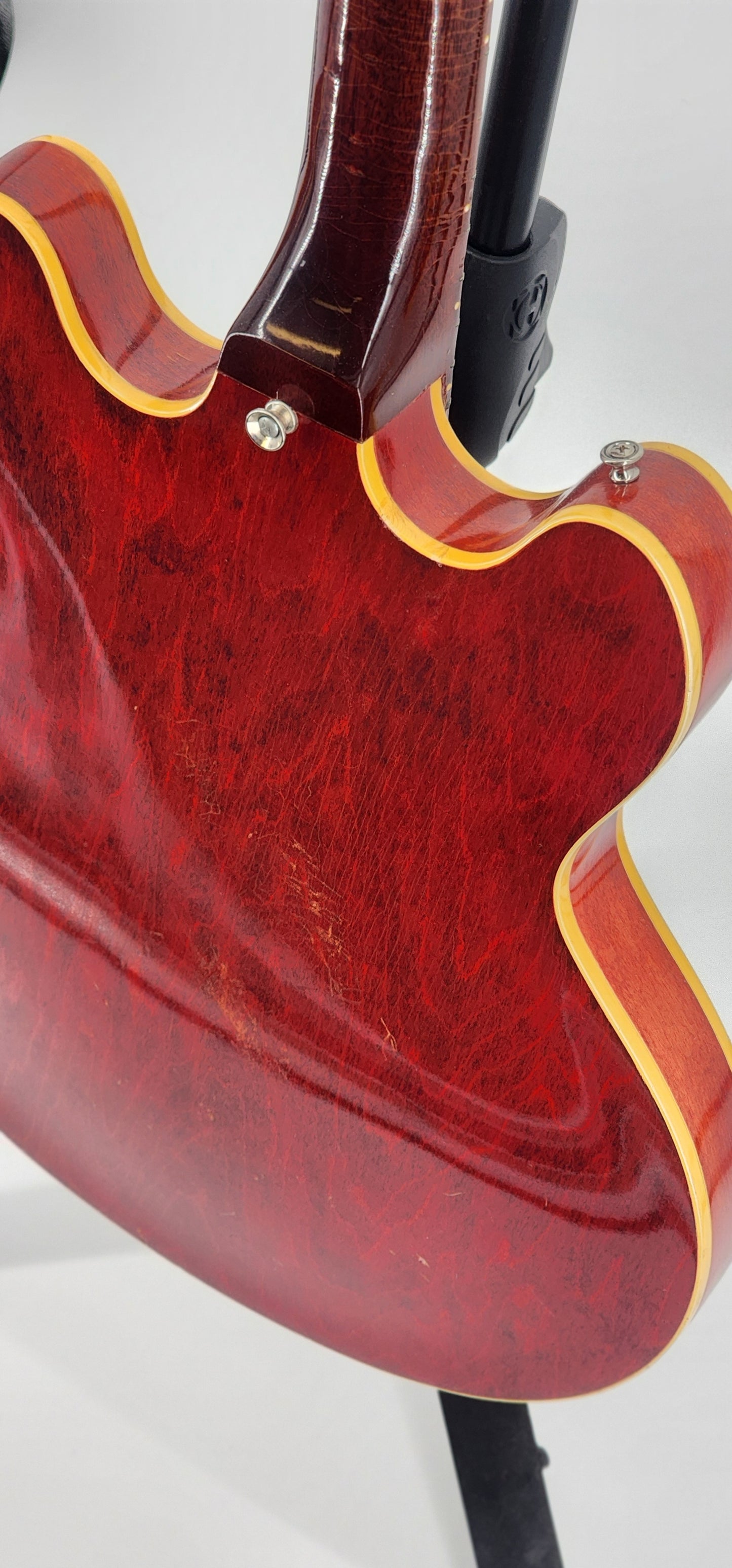 Epiphone - Rivoli Hollow Body Bass Guitar - 1967 - Cherry