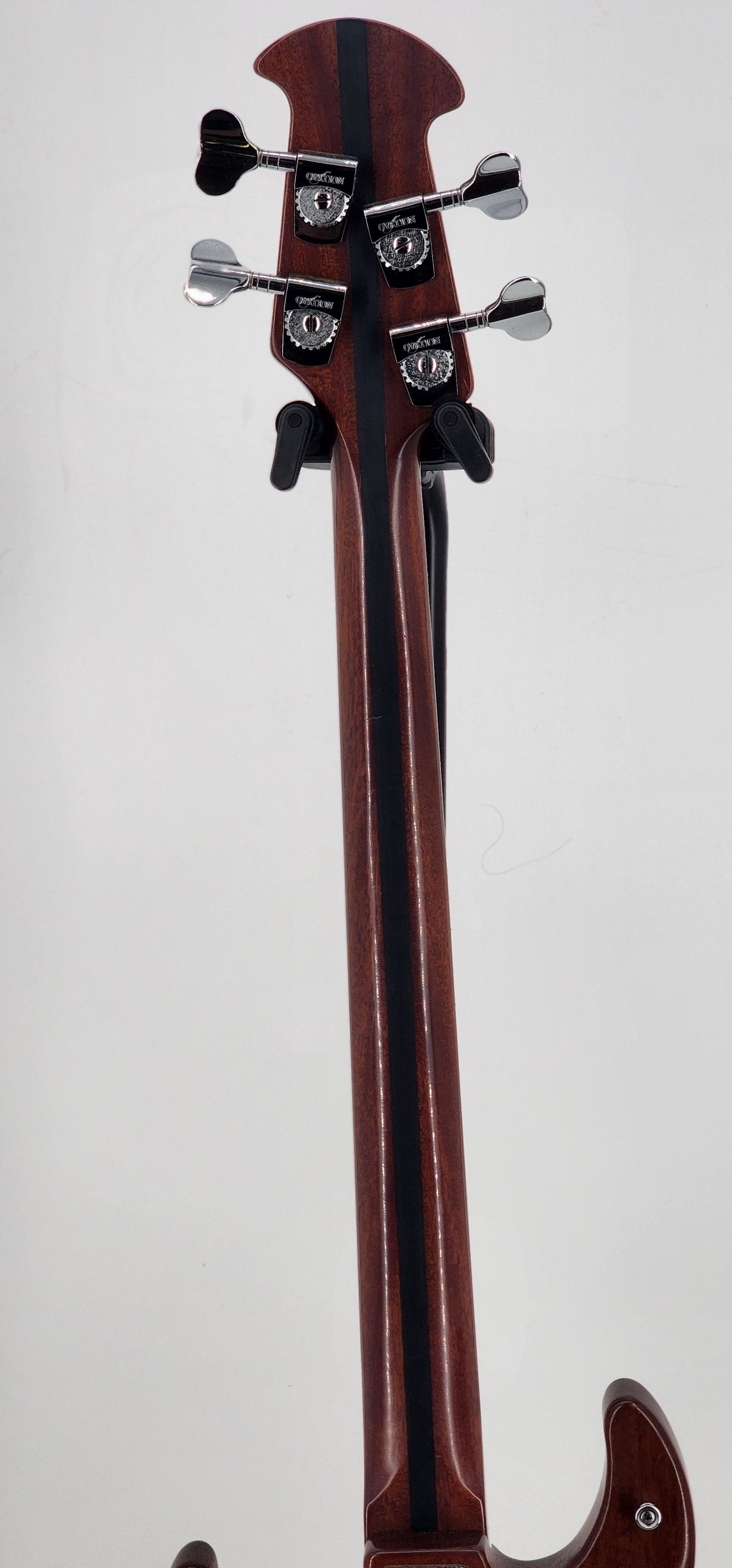 Ovation - Magnum III Bass  - 1980 - Natural