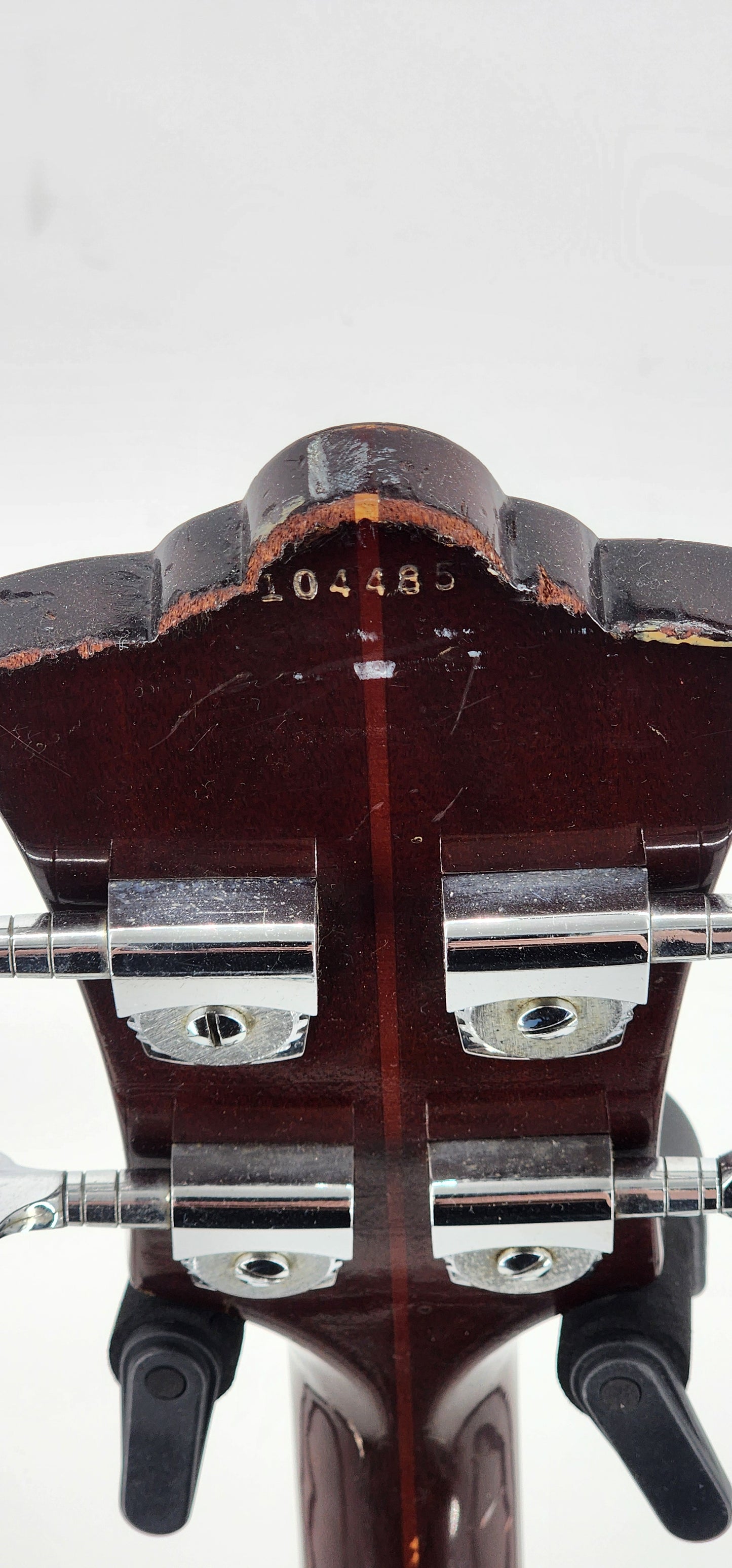 Guild - M85 - 1974 - Mahogany