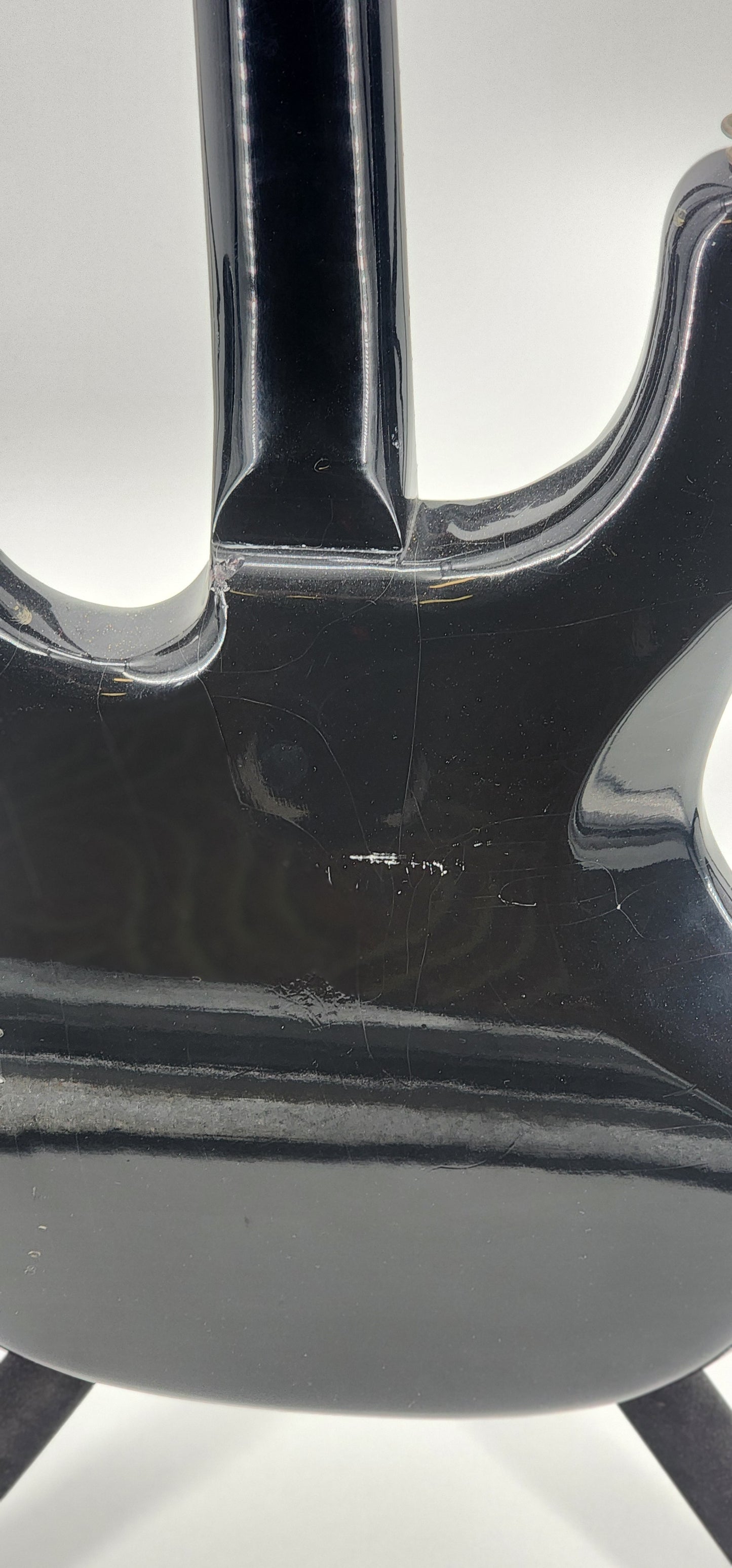 Guild - SB 202 - 1982 - Black