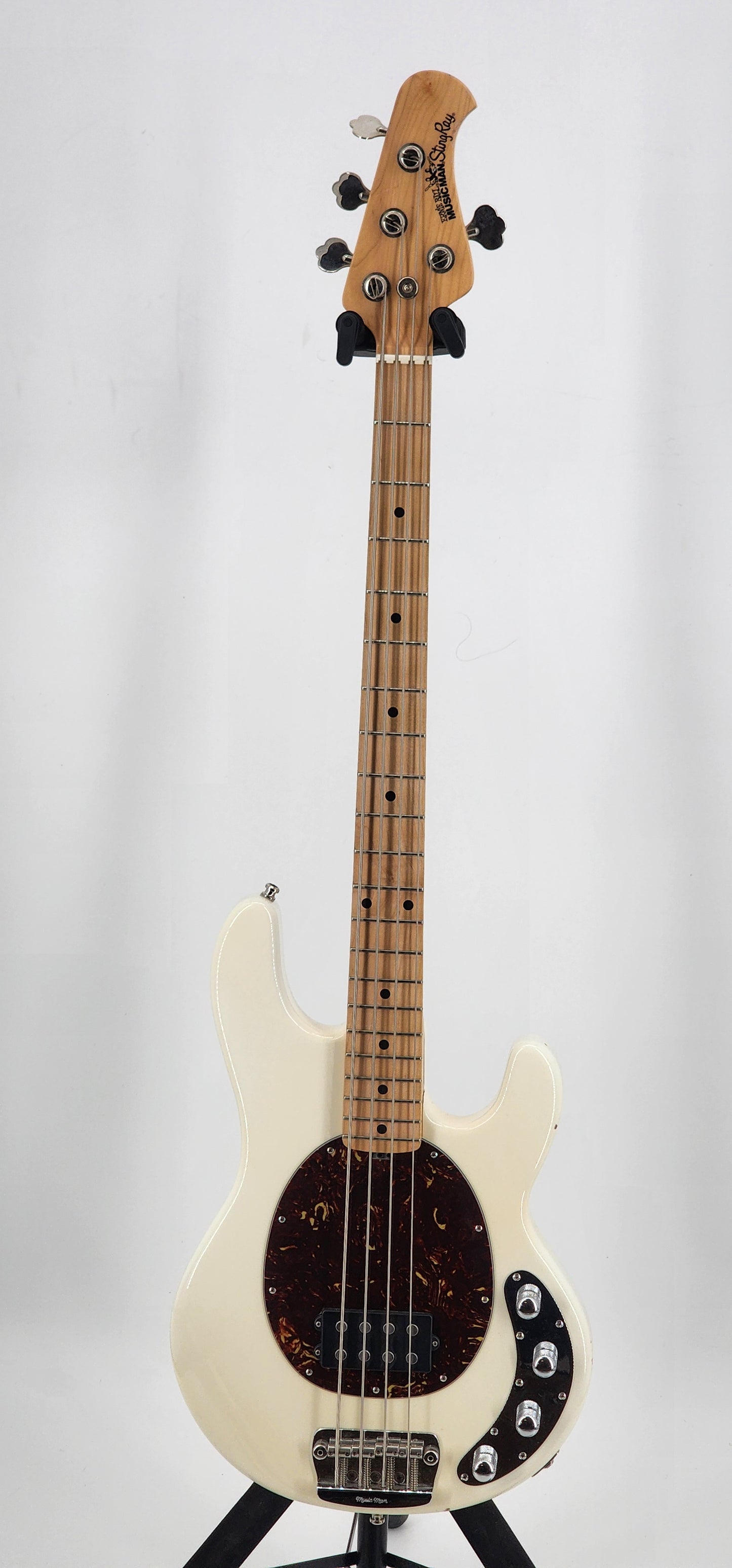 Ernie Ball Music Man - Stingray - 2007 - Olympic White