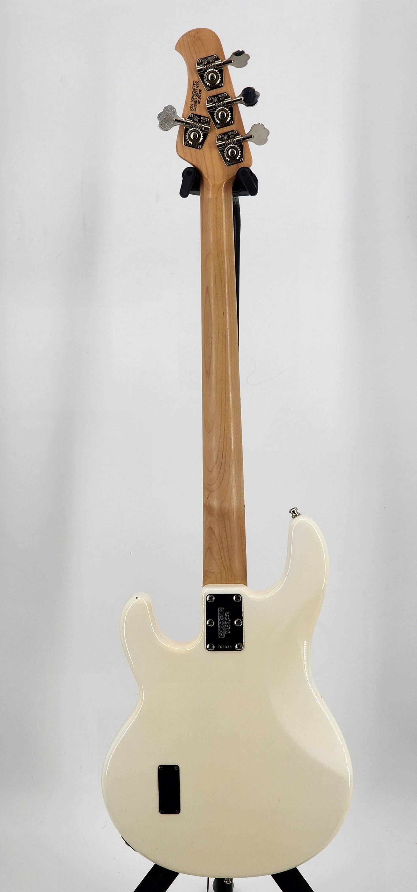 Ernie Ball Music Man - Stingray - 2007 - Olympic White