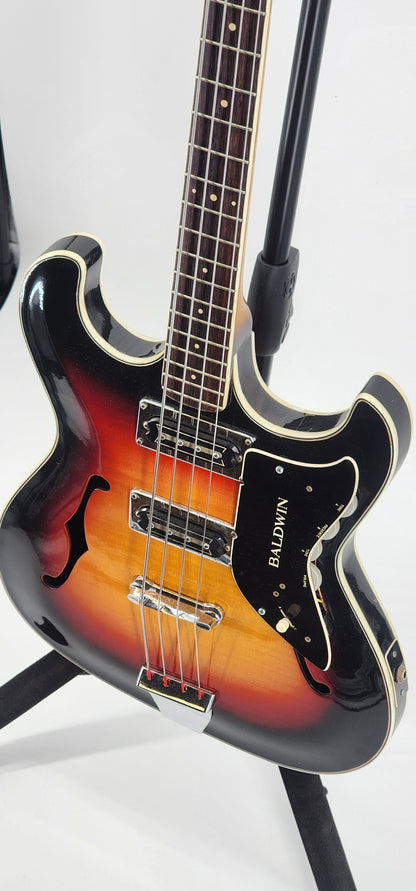 Baldwin - Vibraslim Bass Circa UK Built  - 1966 - Sunburst