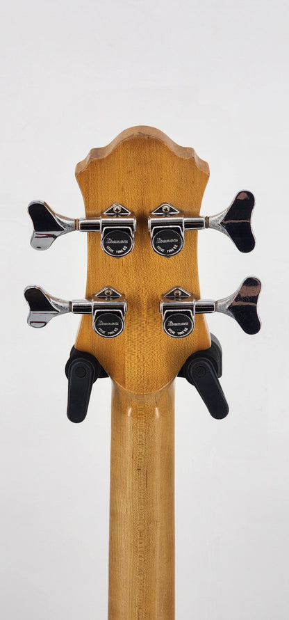 Ibanez - 824 - 1985 - Candy Apple Red