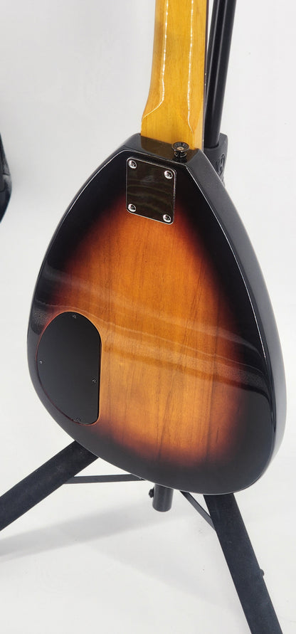 Phantom	- Teardrop Bass -	2010 - Tobacco Burst