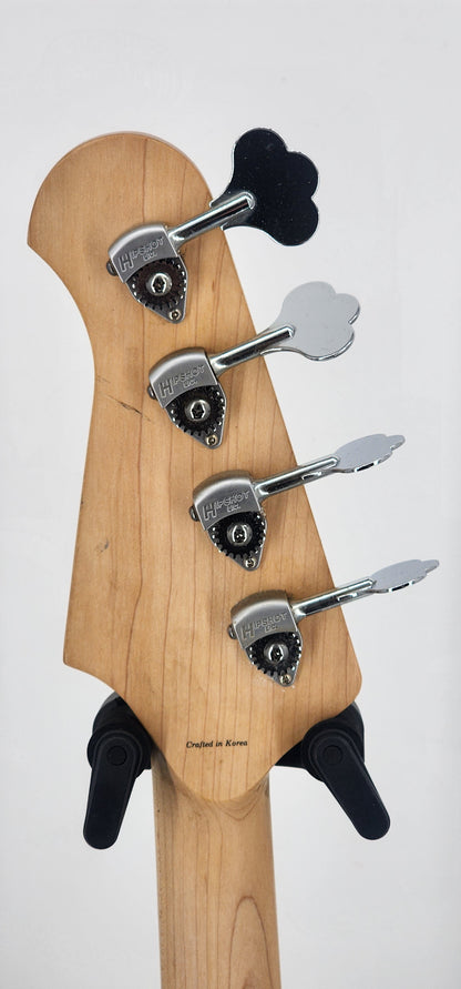 Lakland - Skyline 44-01 Made in Korea - Cherry Sunburst