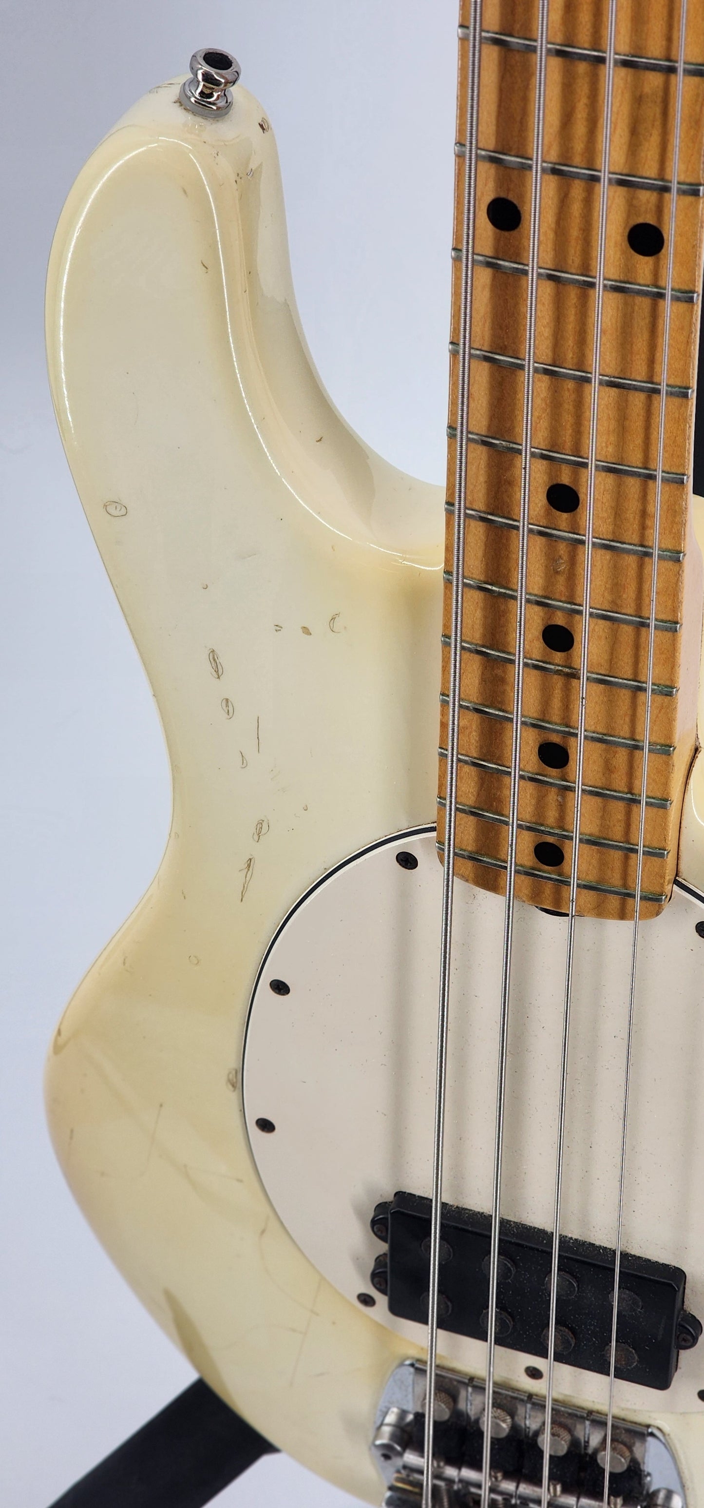 Ernie Ball Music Man - Stingray 3EQ - 1992 - WHITE MAPLE