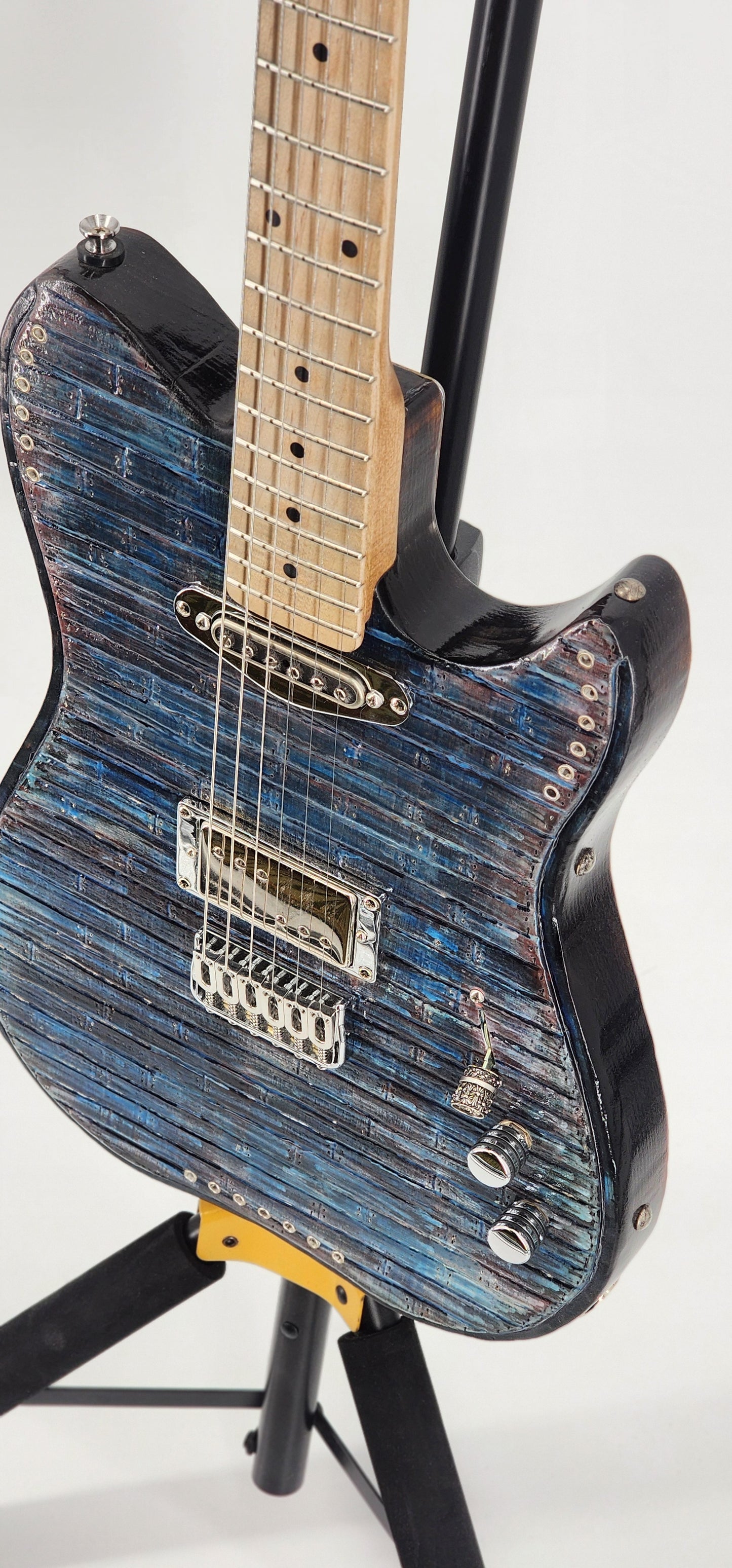 Moxy Custom Electric Guitar - MI