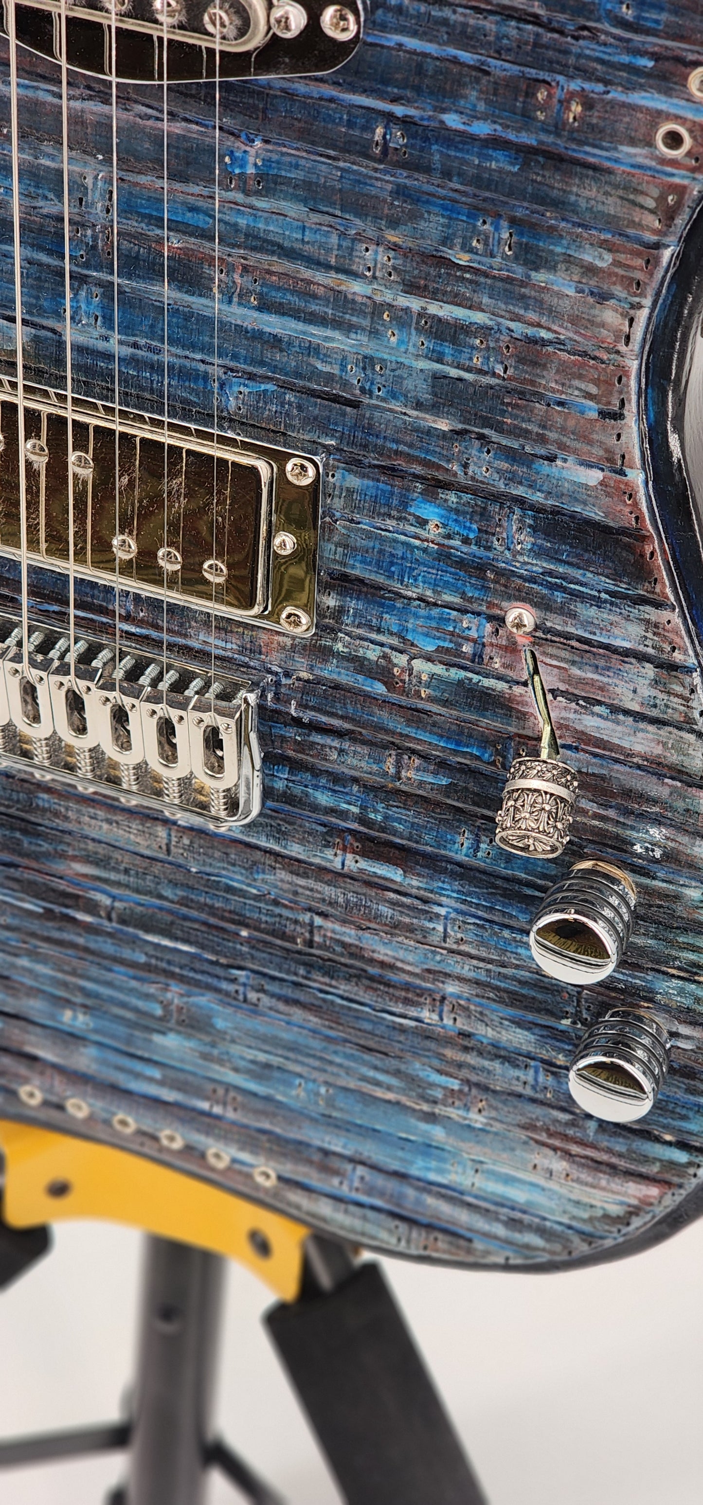 Moxy Custom Electric Guitar - MI