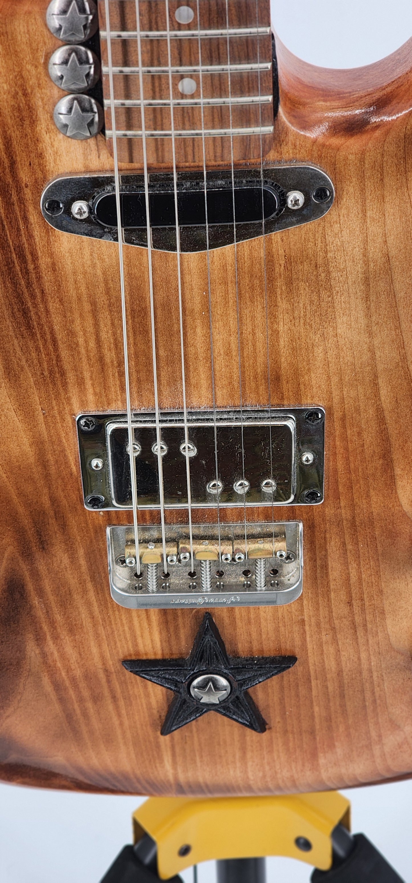 Moxy Star - Natural with Gig bag