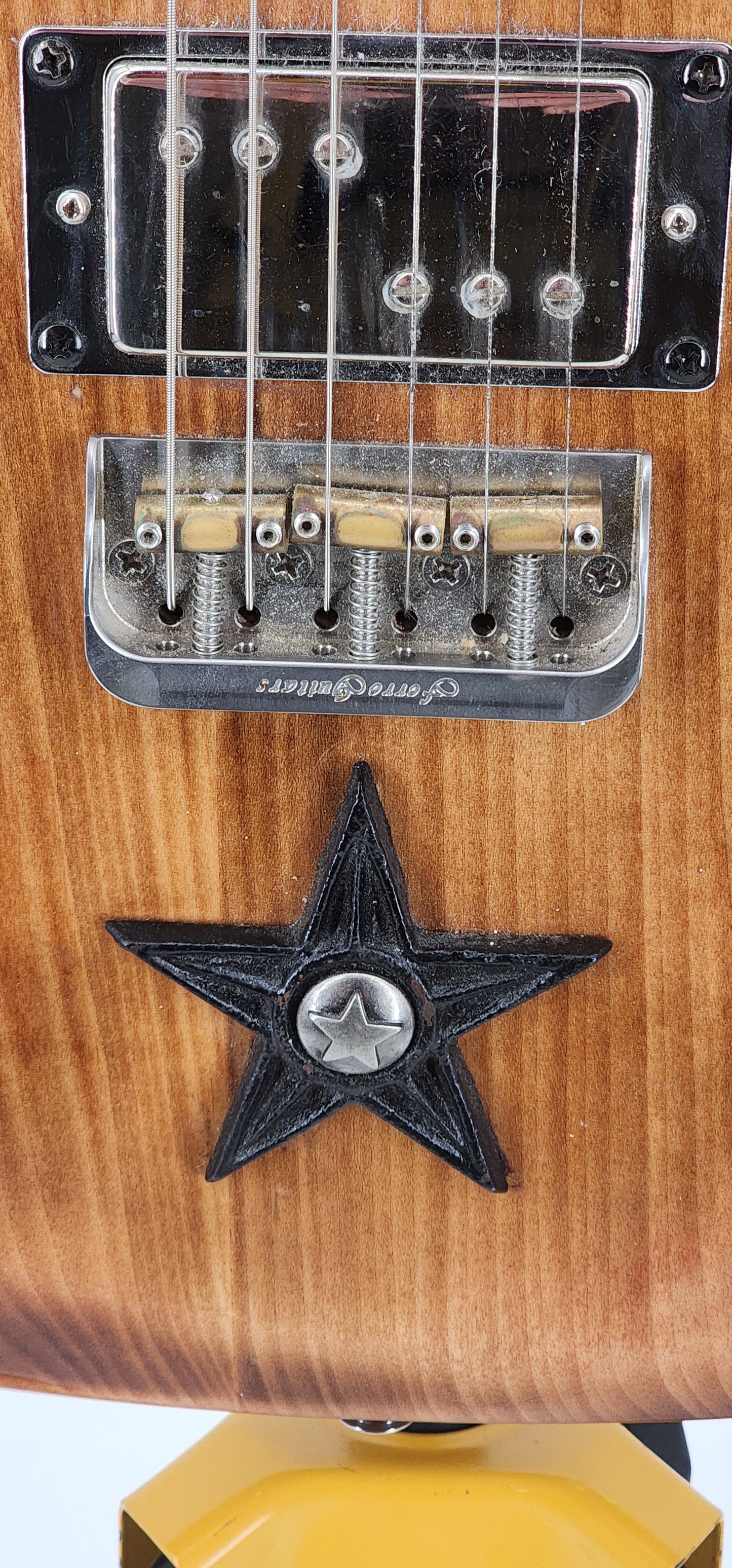 Moxy Star - Natural with Gig bag