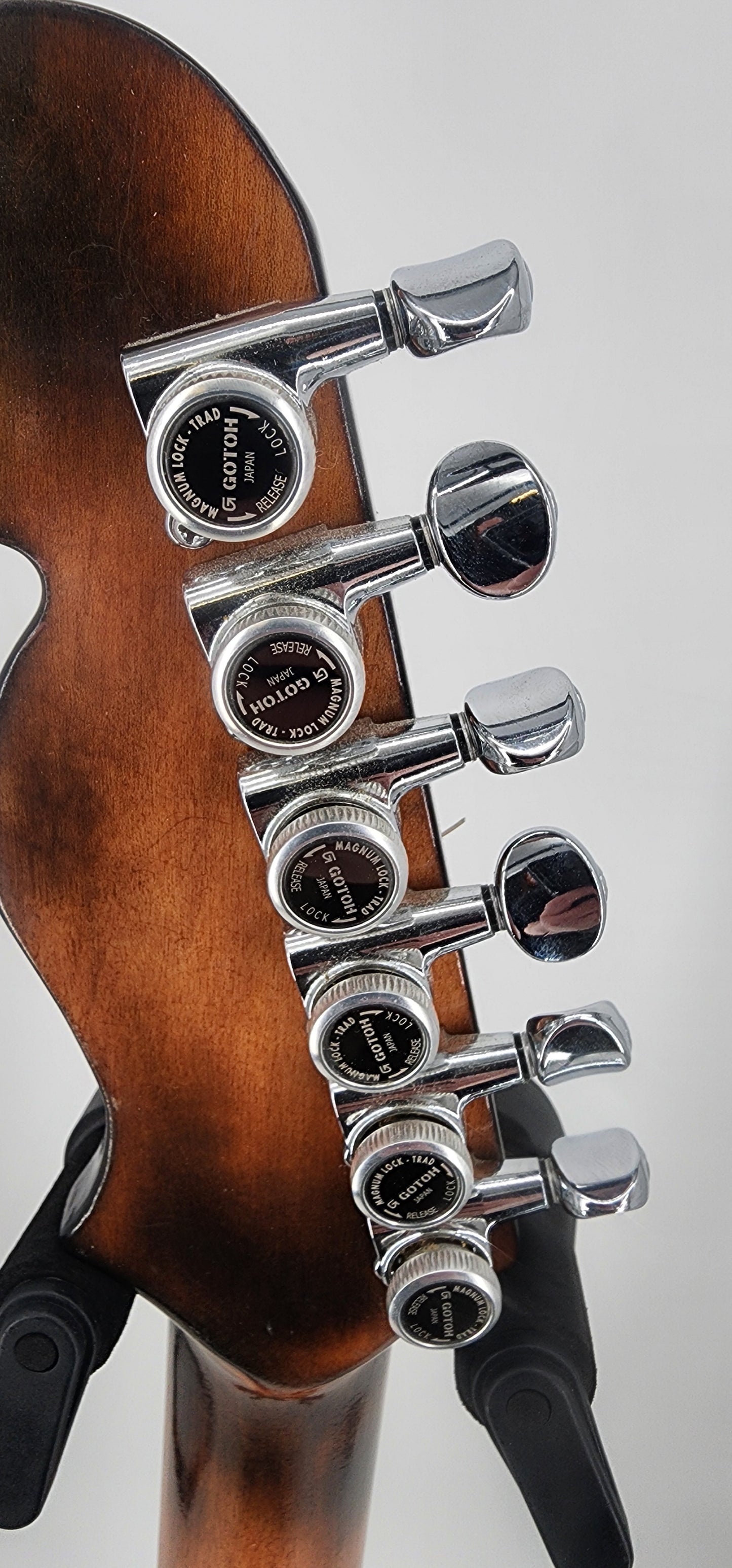 Moxy Star - Natural with Gig bag