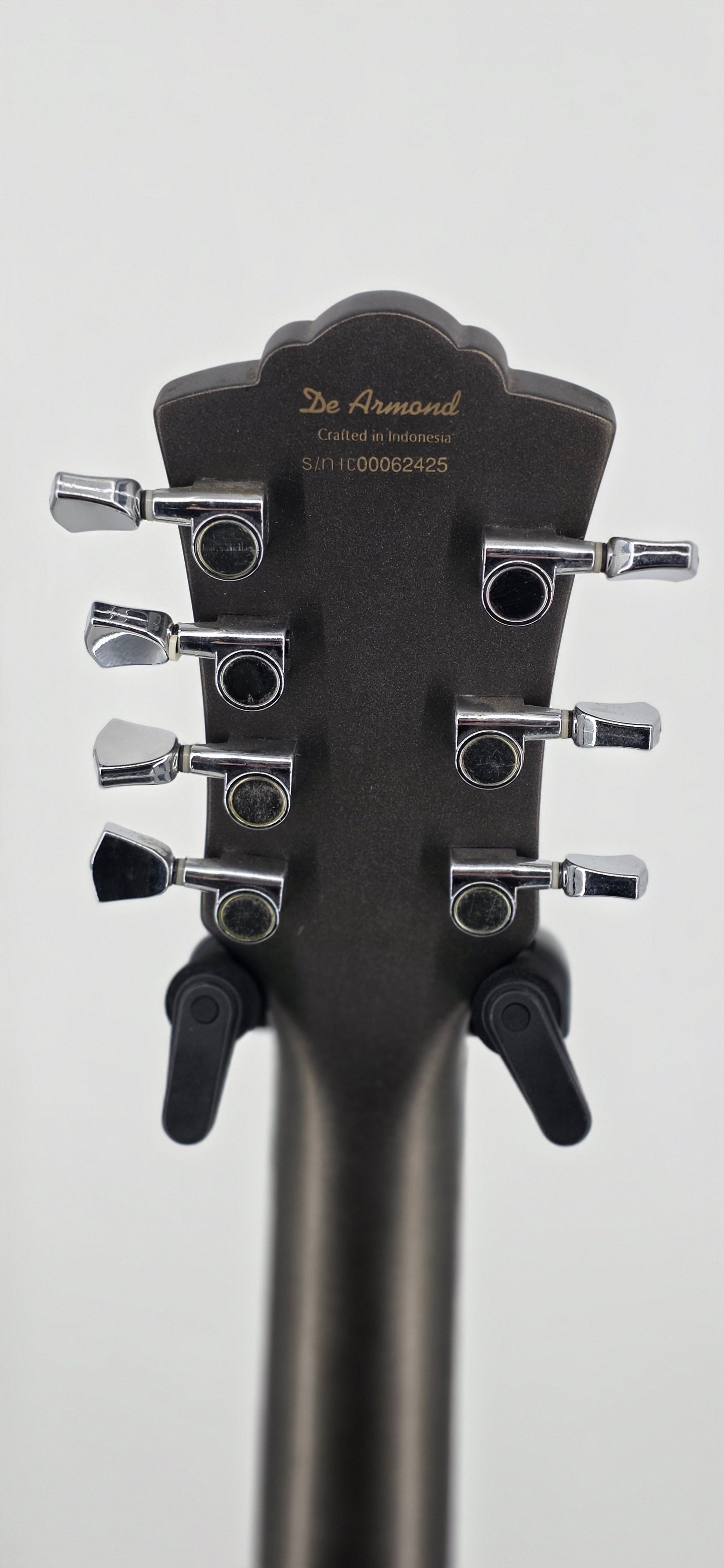 DeArmond - 7-string - S67 - Gunmetal Gray