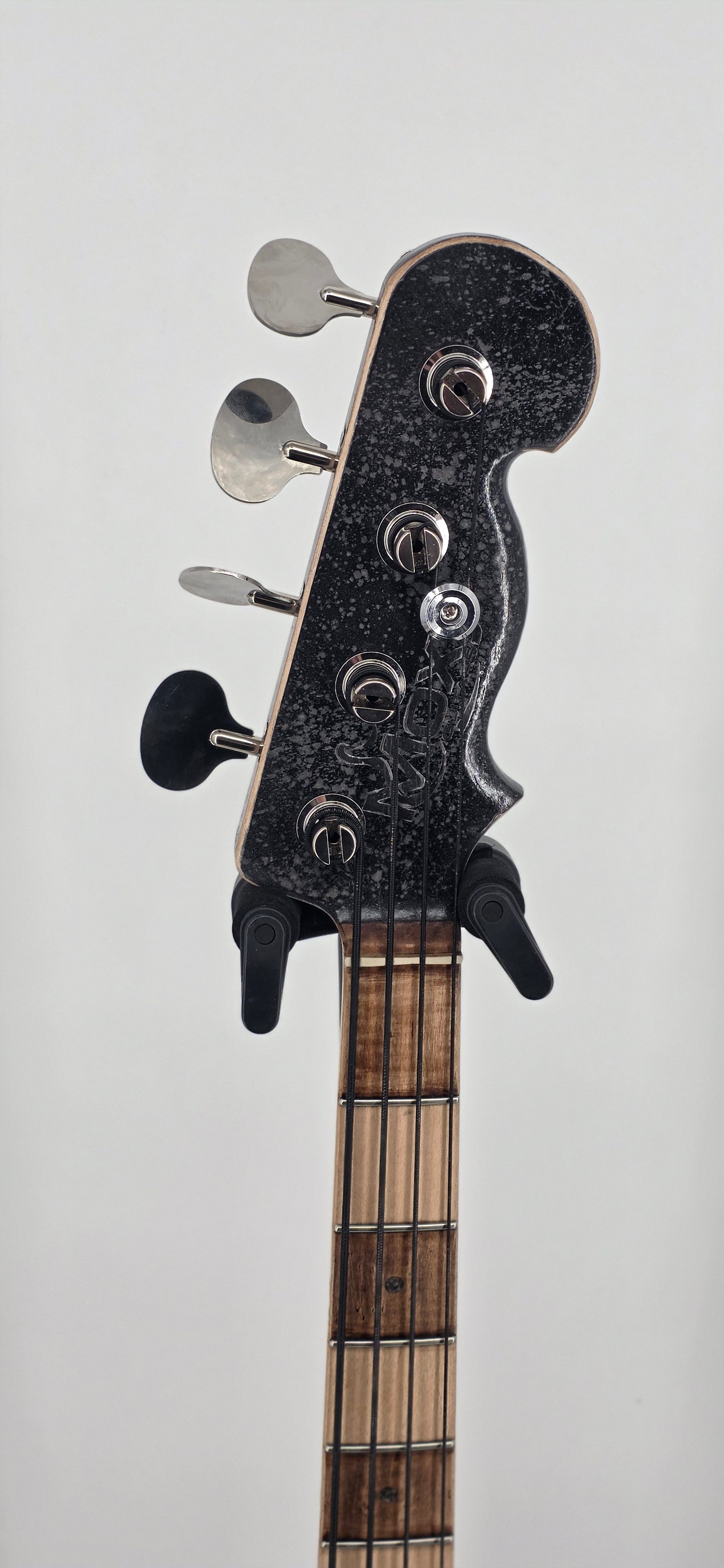 Moxy "Big Boy2" Bass Guitar