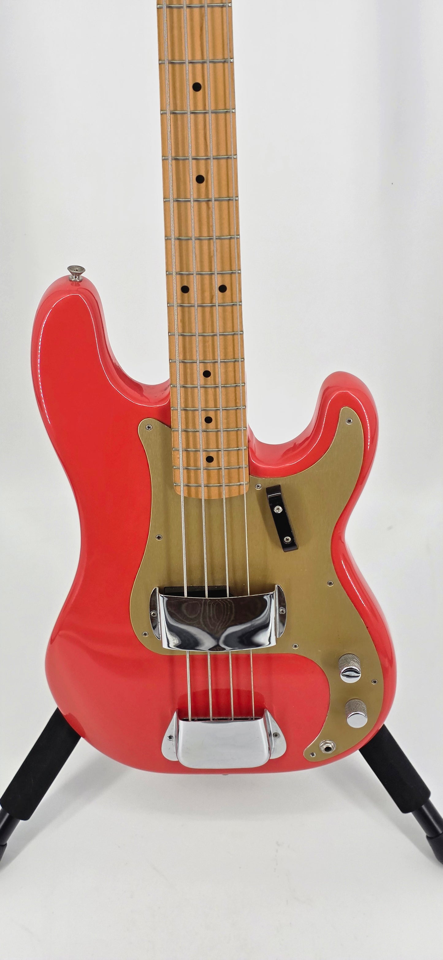Fender -  Precision Bass - MIJ - 1996 - Feista Red