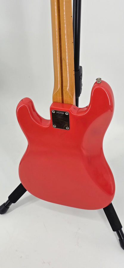 Fender -  Precision Bass - MIJ - 1996 - Feista Red