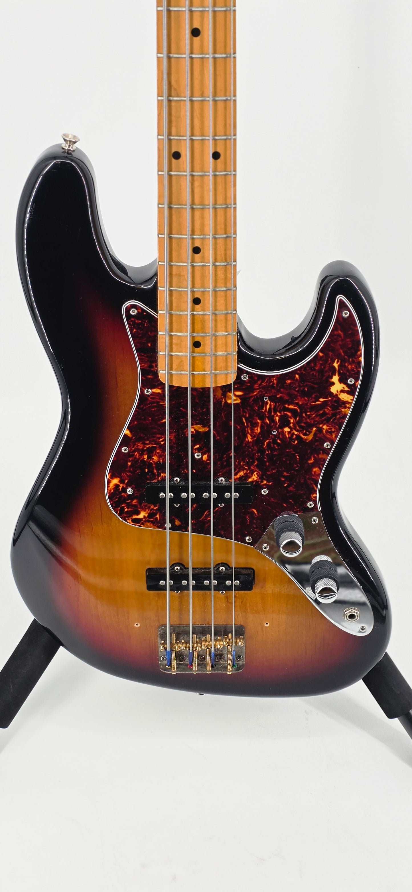 Fender - USA '62 Jazz Bass Reissue Body / '57 Precision Bass Neck - 2006 - Sunburst
