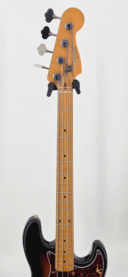 Fender - USA '62 Jazz Bass Reissue Body / '57 Precision Bass Neck - 2006 - Sunburst