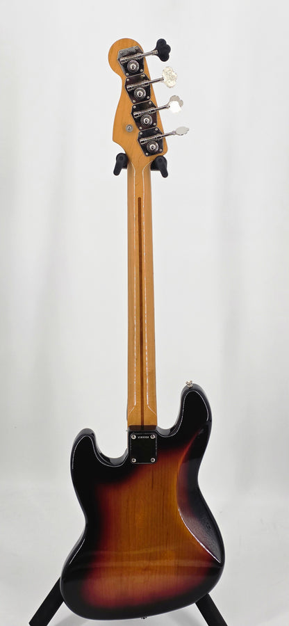 Fender - USA '62 Jazz Bass Reissue Body / '57 Precision Bass Neck - 2006 - Sunburst