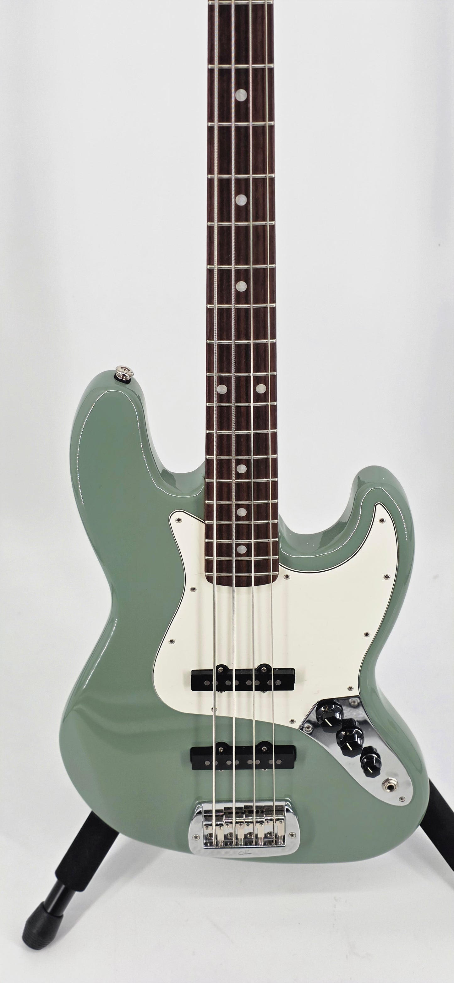 G&L - Jazz Bass - 2025 - Matcha Green